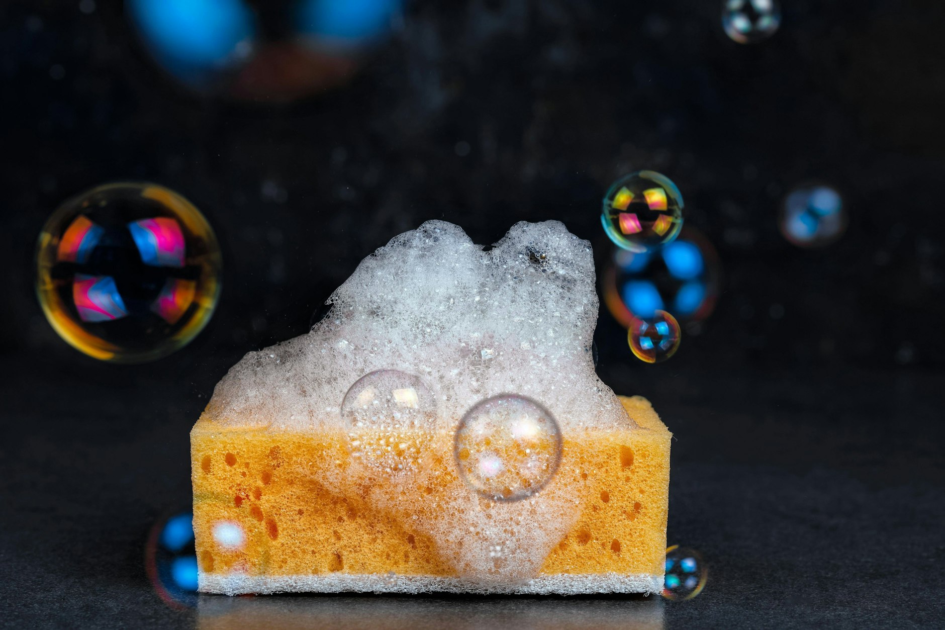 Streitigkeit im Haushalt können belastend für die Beziehung sein.&nbsp;