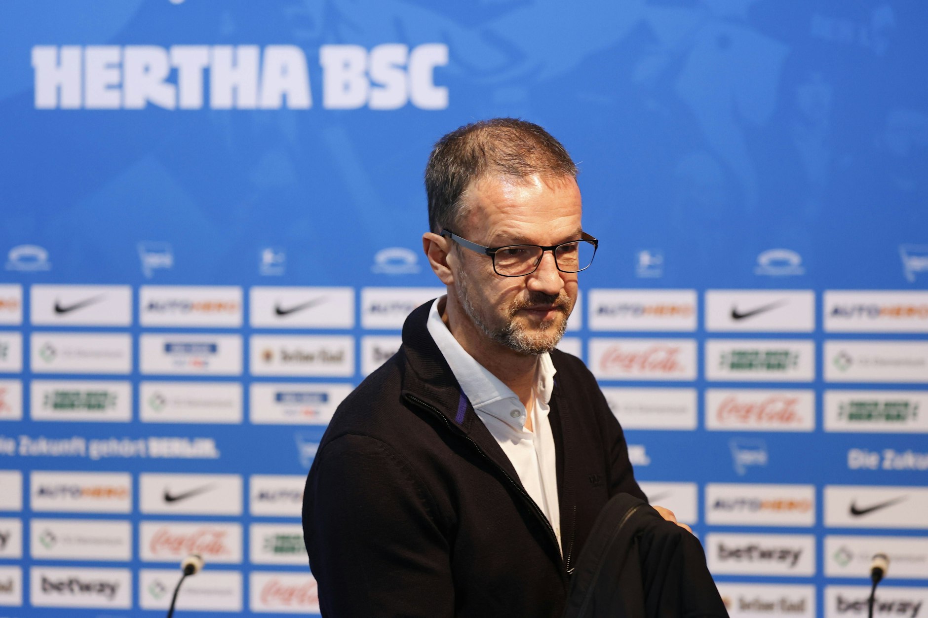 Herthas Manager Fredi Bobic hat den härtesten Job in der Bundesliga. Er muss den Verein seit anderthalb Jahren finanziell sanieren.