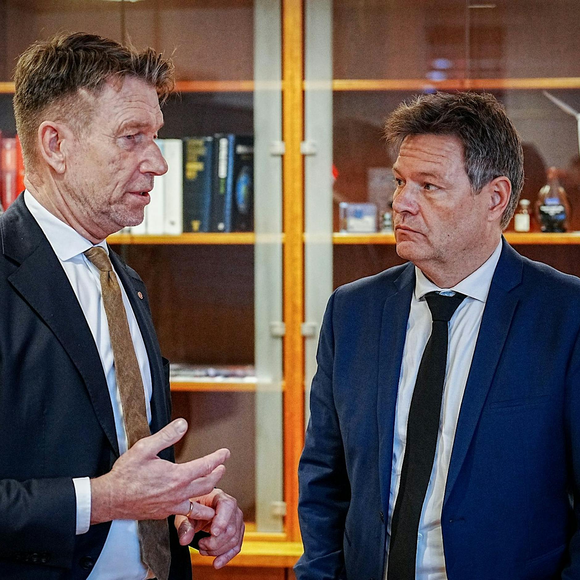 Wasserstoff rein, Kohlendioxid raus: Habeck hofft auf Oslo