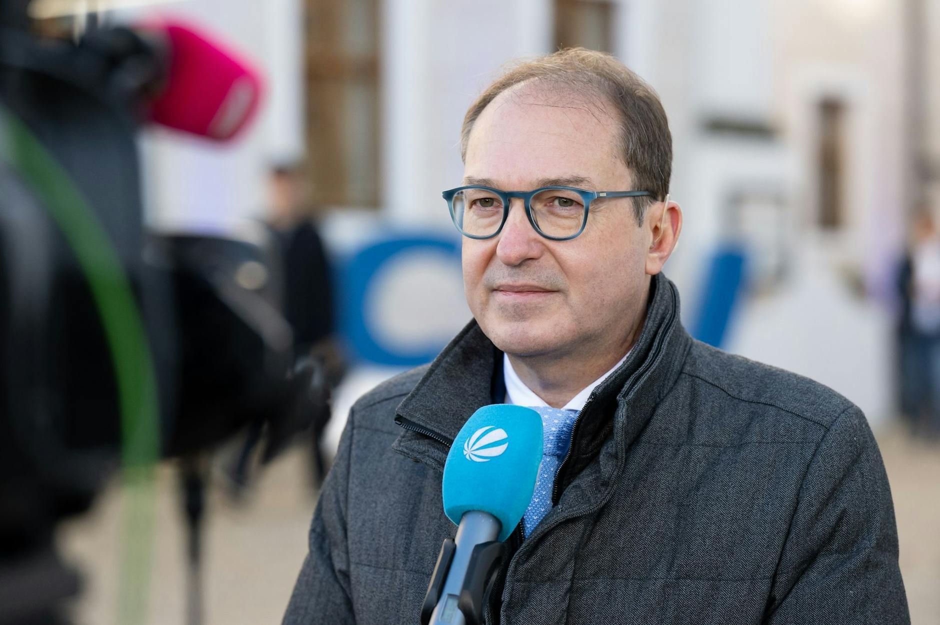 Alexander Dobrindt, CSU-Landesgruppenchef, gibt ein Interview.