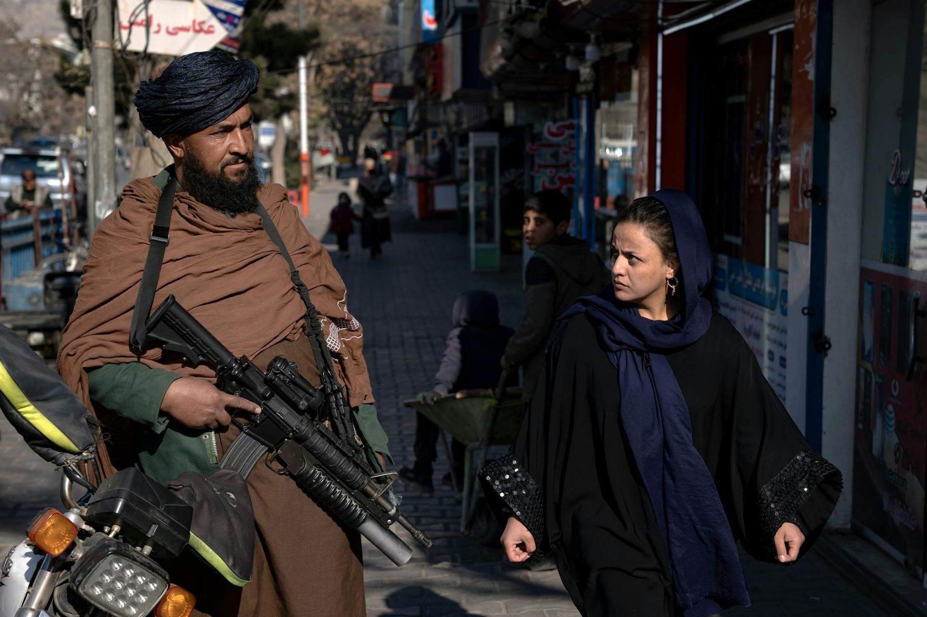 Seit ihrer Machtübernahme im August 2021 haben die Taliban Frauenrechte massiv eingeschränkt.