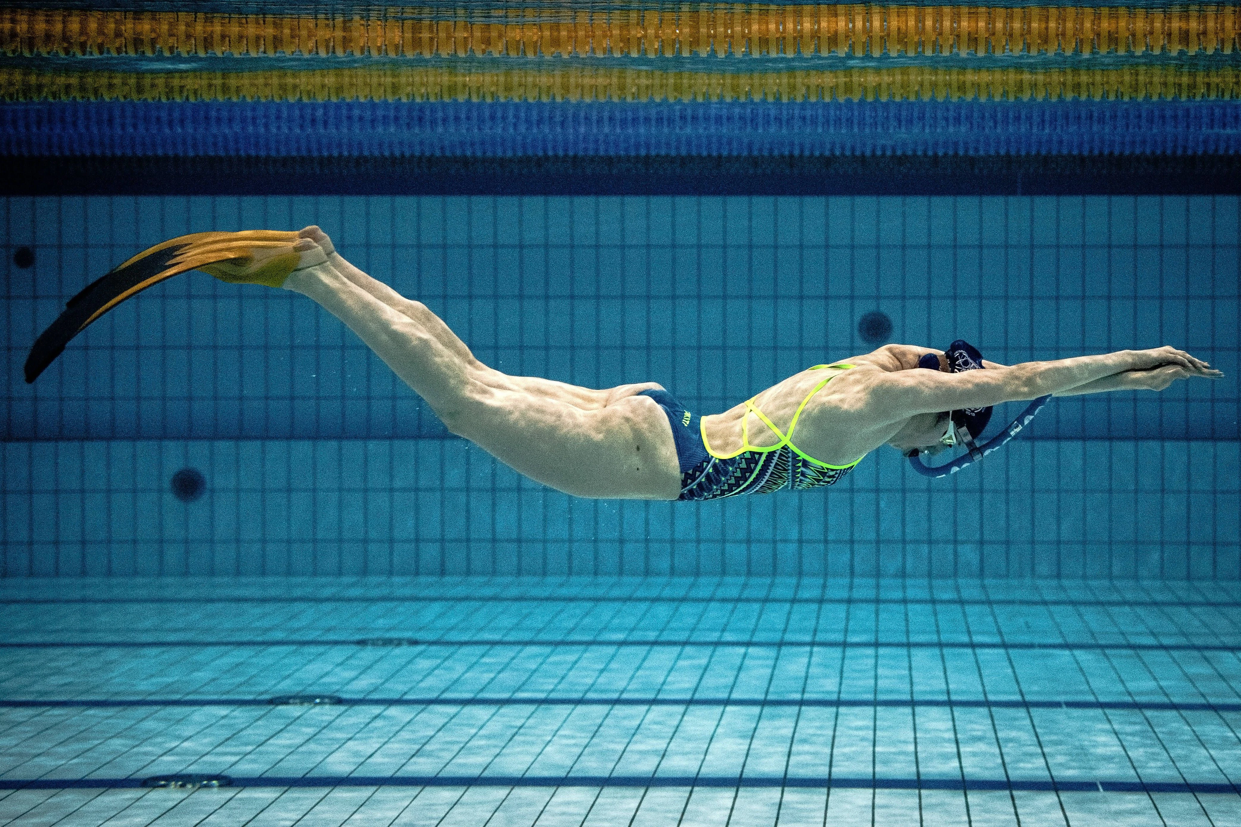 Finswimming: Johanna Schikora im der Schwimmhalle des Sportforums Berlin-Hohenschönhausen