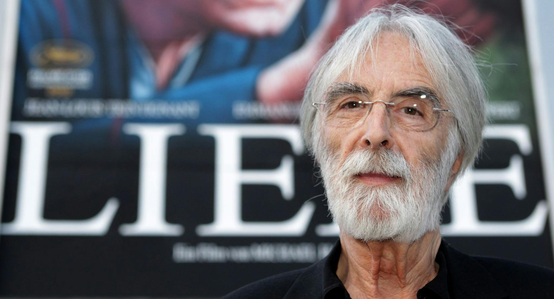 ARCHIV - Der österreichische Regisseur Michael Haneke kommt zur Deutschlandpremiere des Films «Liebe». Damit gewinnt er 2013 den Auslands-Oscar.