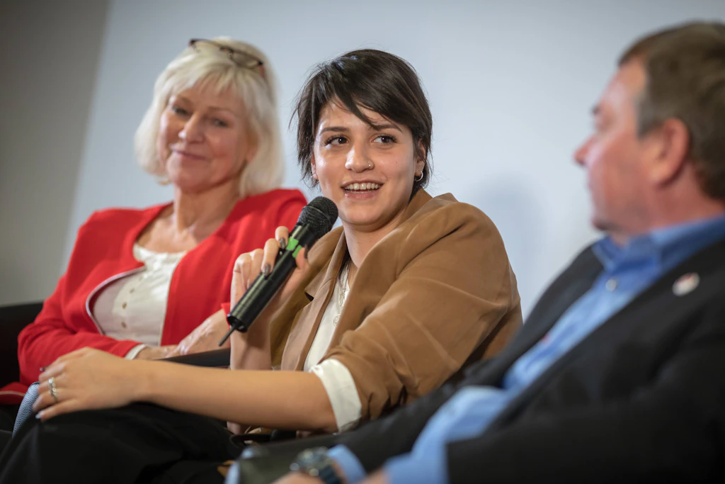 Der Prozess gegen die Berliner Seenotretterin Sara Mardini beginnt