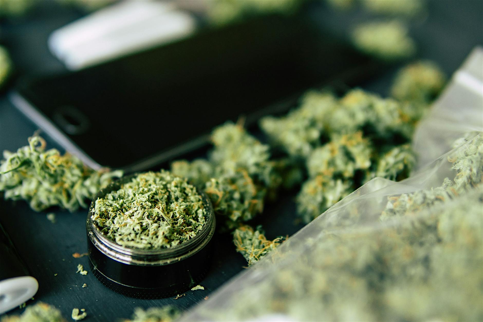 840.000 Euro aus Drogenverkäufen: Encrochat-Verfahren vor Gericht