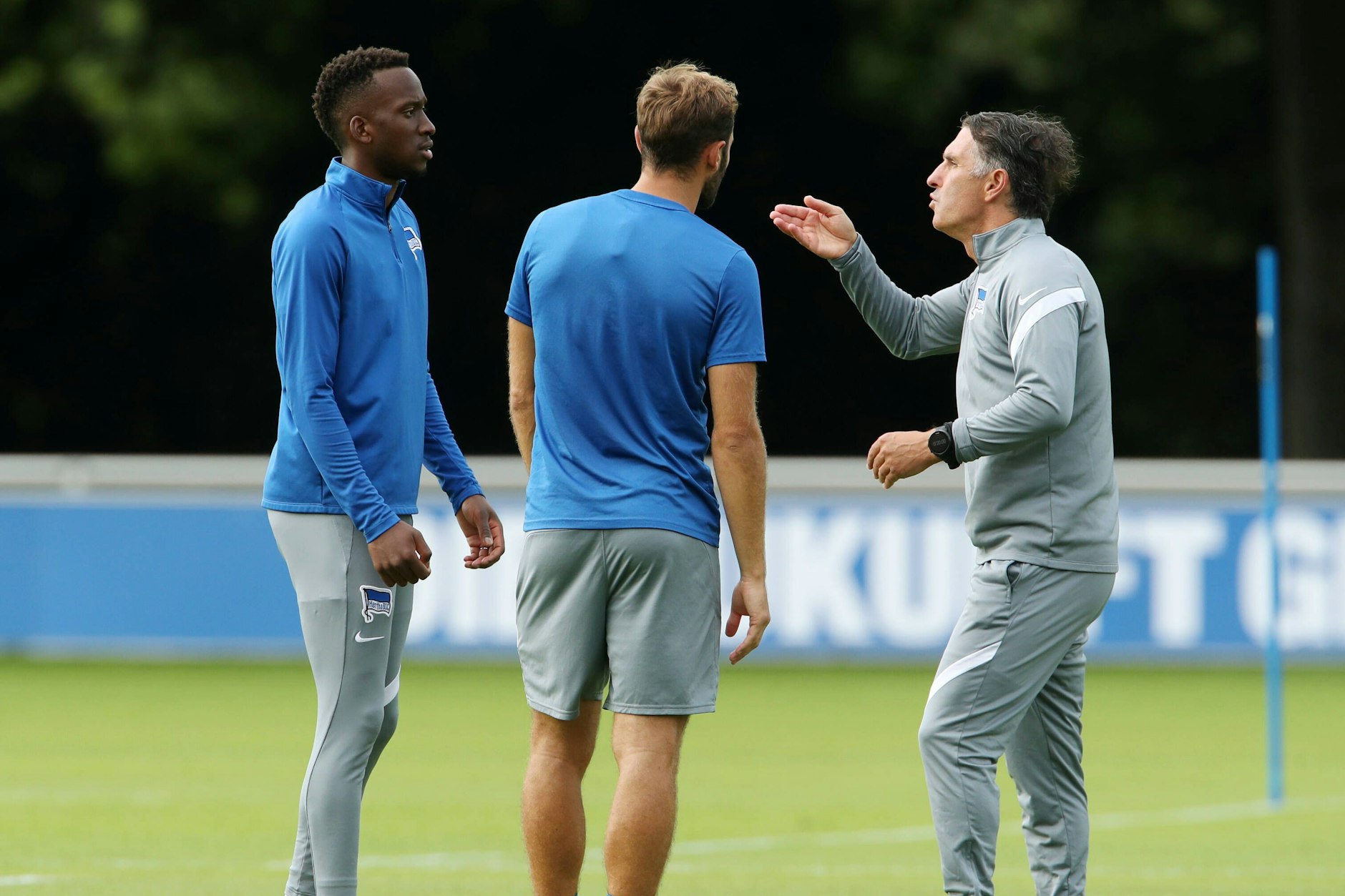 Als Trainer von Hertha BSC verzweifelte Bruno Labbadia einst an Stürmer Dodi Lukebakio (l.). 