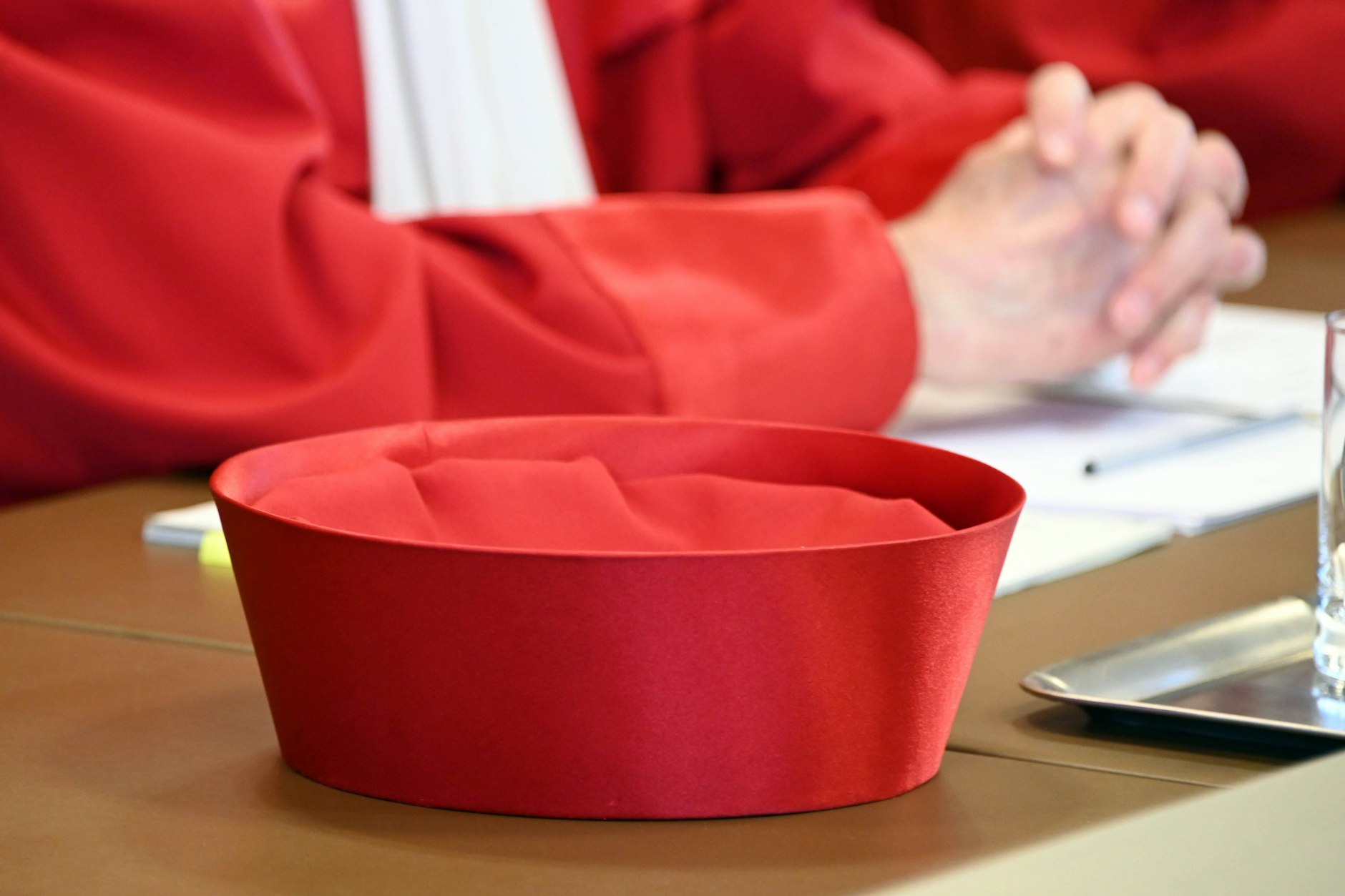 Das Bundesverfassungsgericht soll demnächst über die Klage zur Wahlwiederholung urteilen.