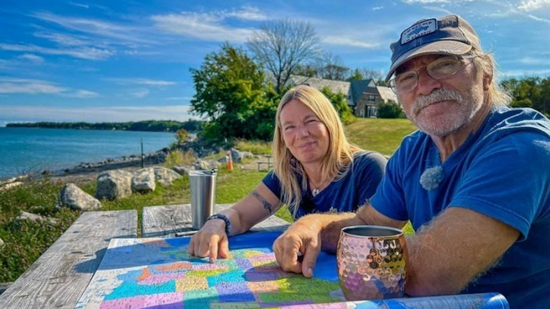 Auf Reisen: Manu und Konny Reimann. 