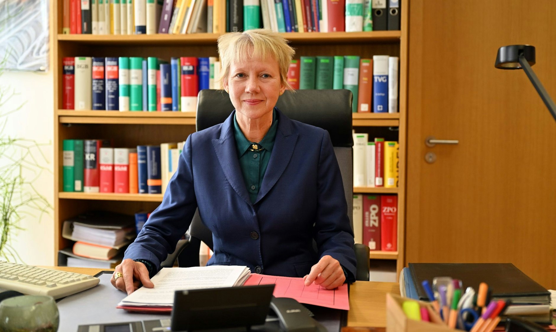 ARCHIV - Laut der Präsidentin des Bundesarbeitsgerichts, Inken Gallner, haben Arbeitgeber und Arbeitnehmer sehr gut auf pandemiebedingte Probleme reagiert.  a