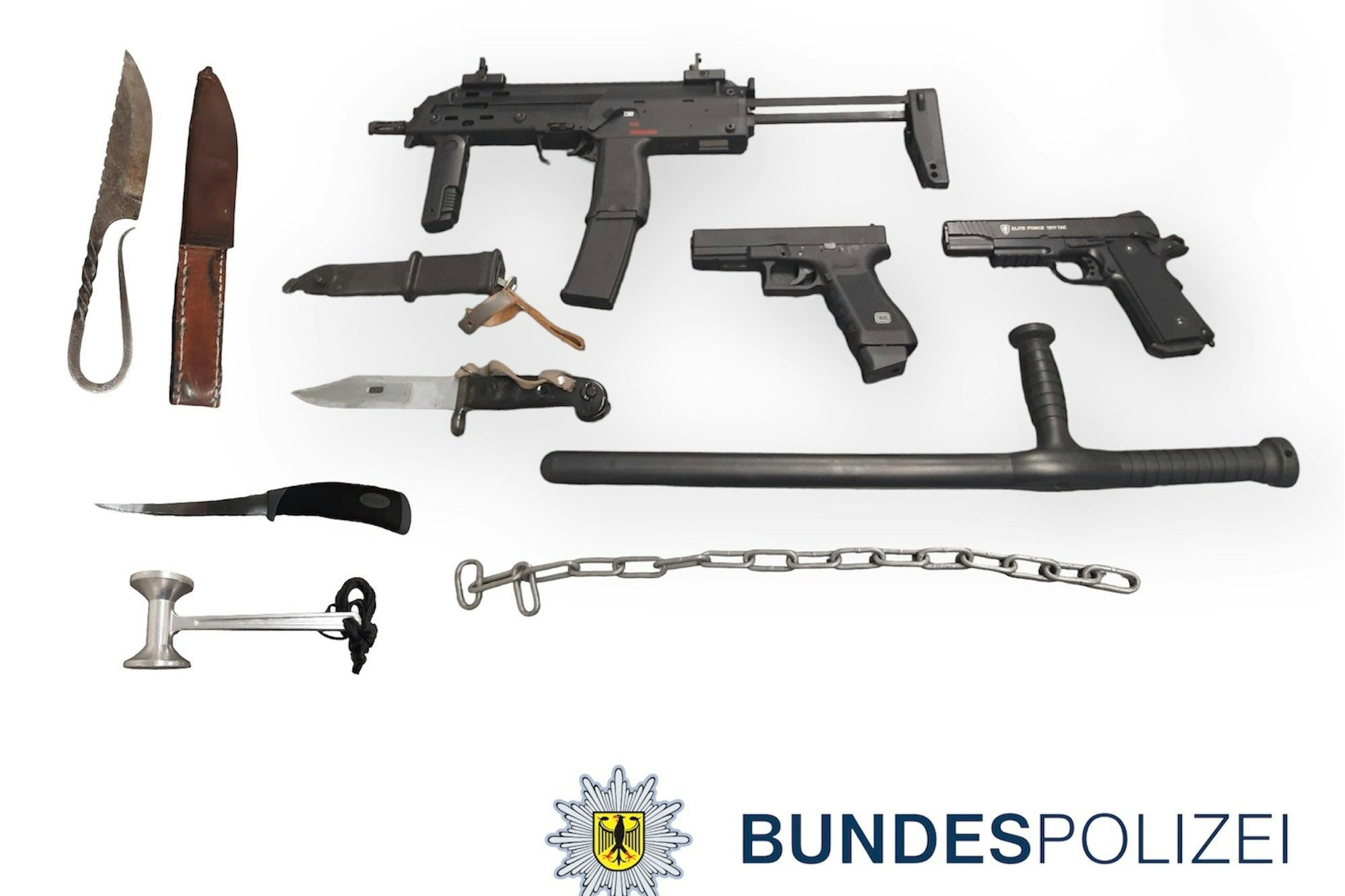 Diese Waffen hat die Bundespolizei am Wochenende im Raum Berlin sichergestellt.