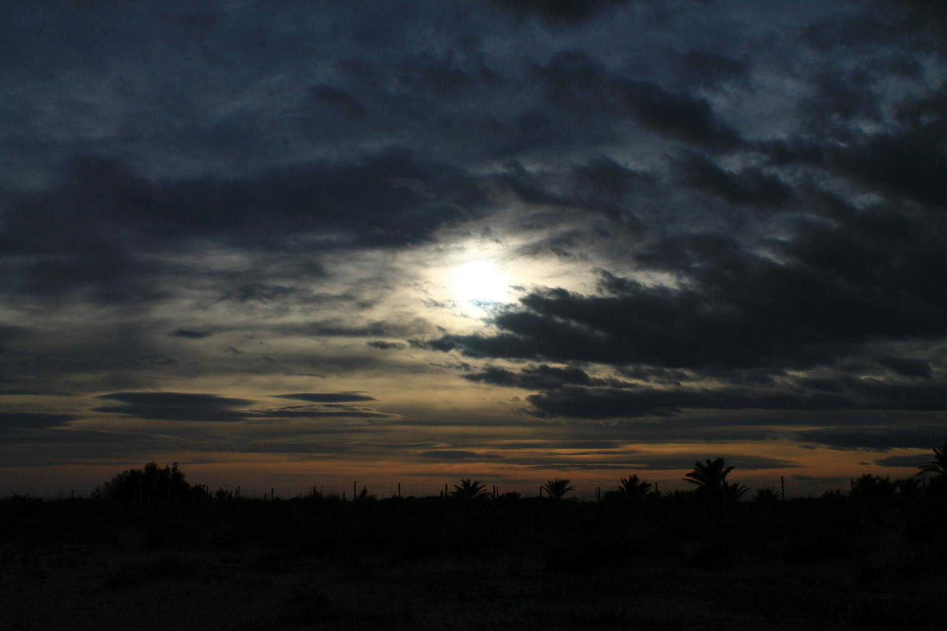Ich wanderte bis nach San Pedro del Pinatar, wo auf diesem Foto langsam die Sonne untergeht.