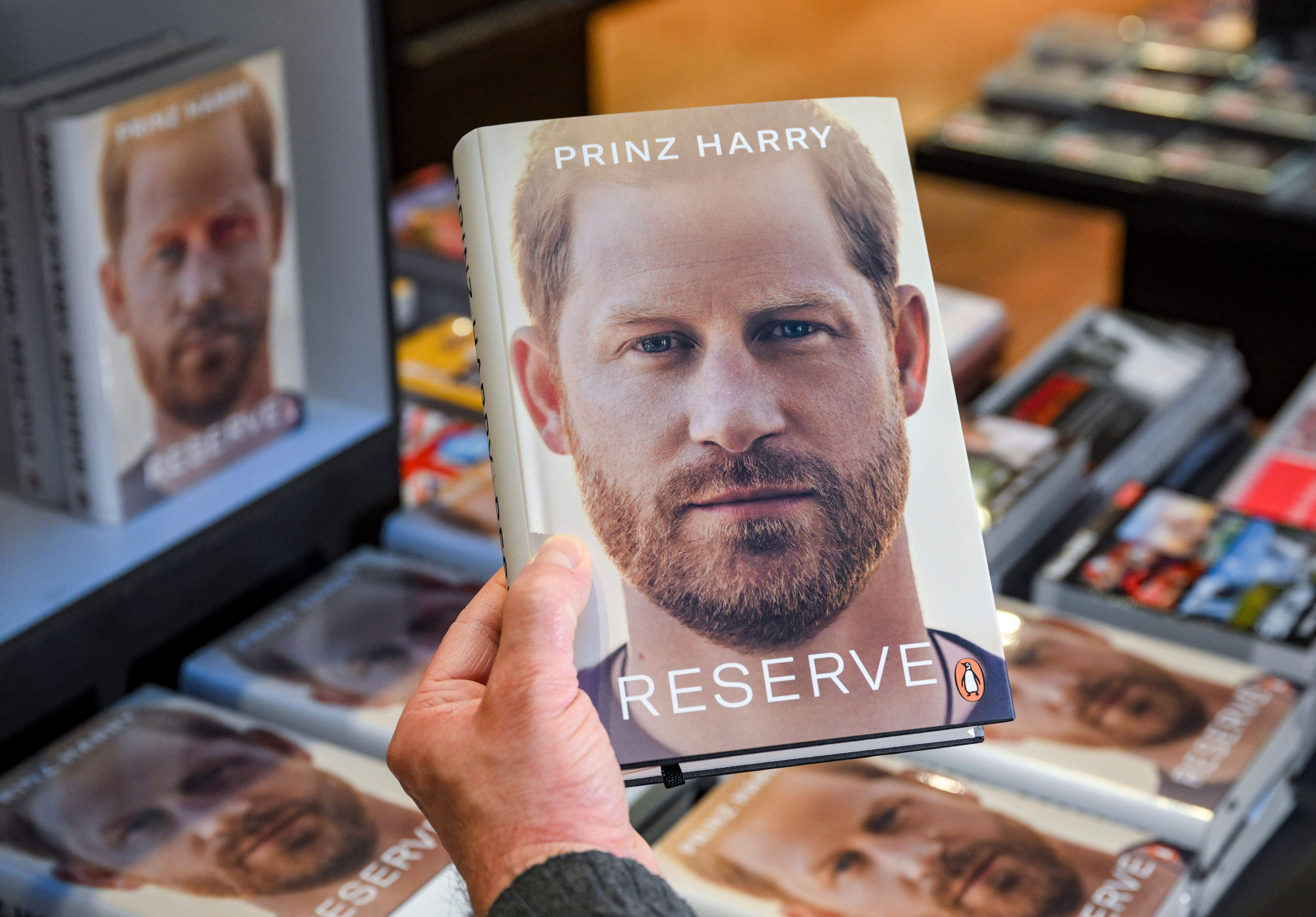 Image - Endlich ist sein Buch da: 154 Millionen Euro kassiert Prinz Harry für seine Enthüllungen – und DAS will er mit der ganzen Kohle machen