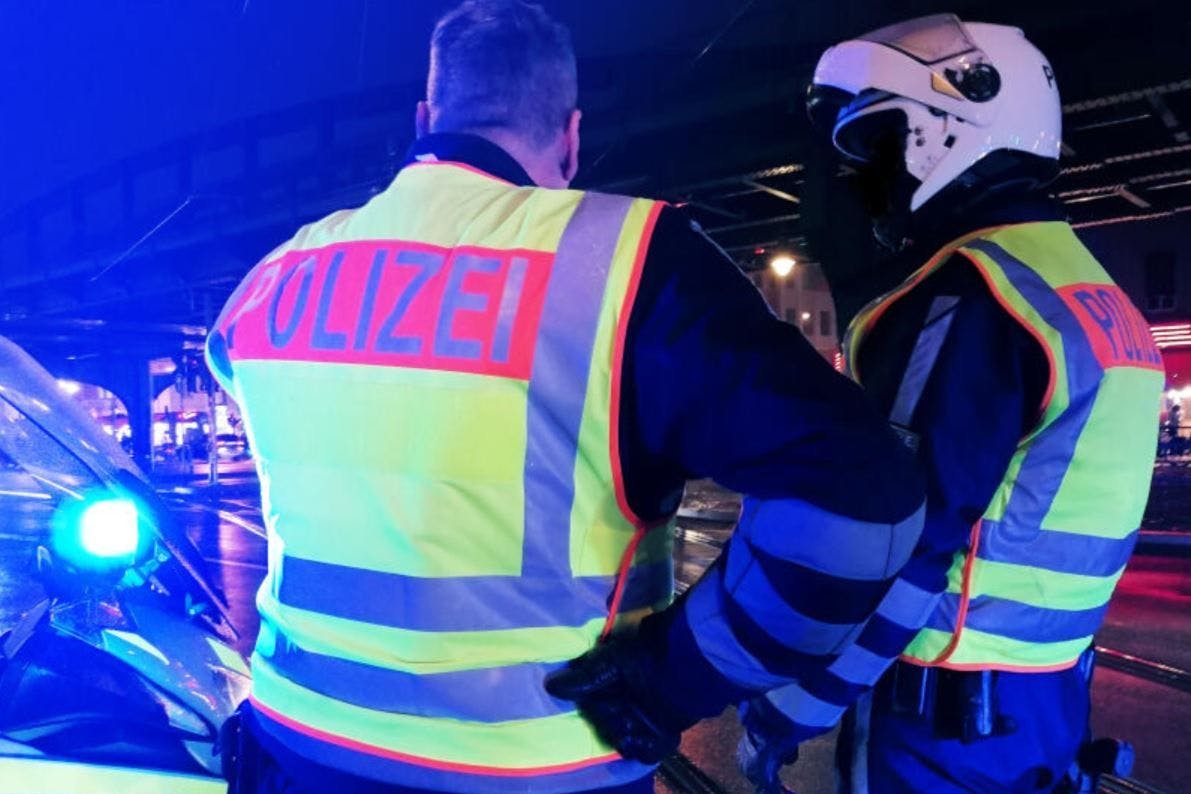 Berlin: Polizisten im Einsatz.