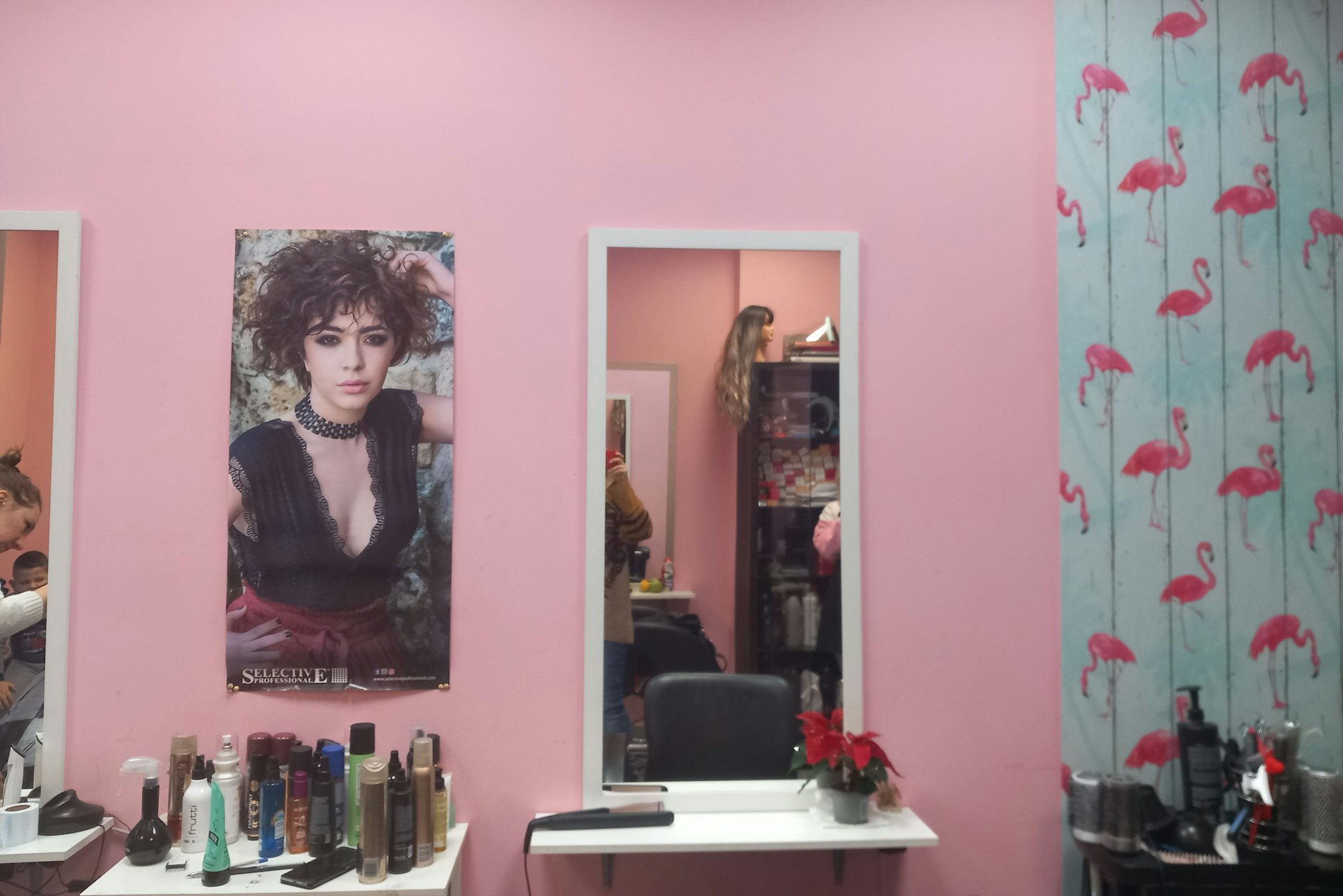Im Friseursalon Friseur Kosmetik in Slubice, Polen.