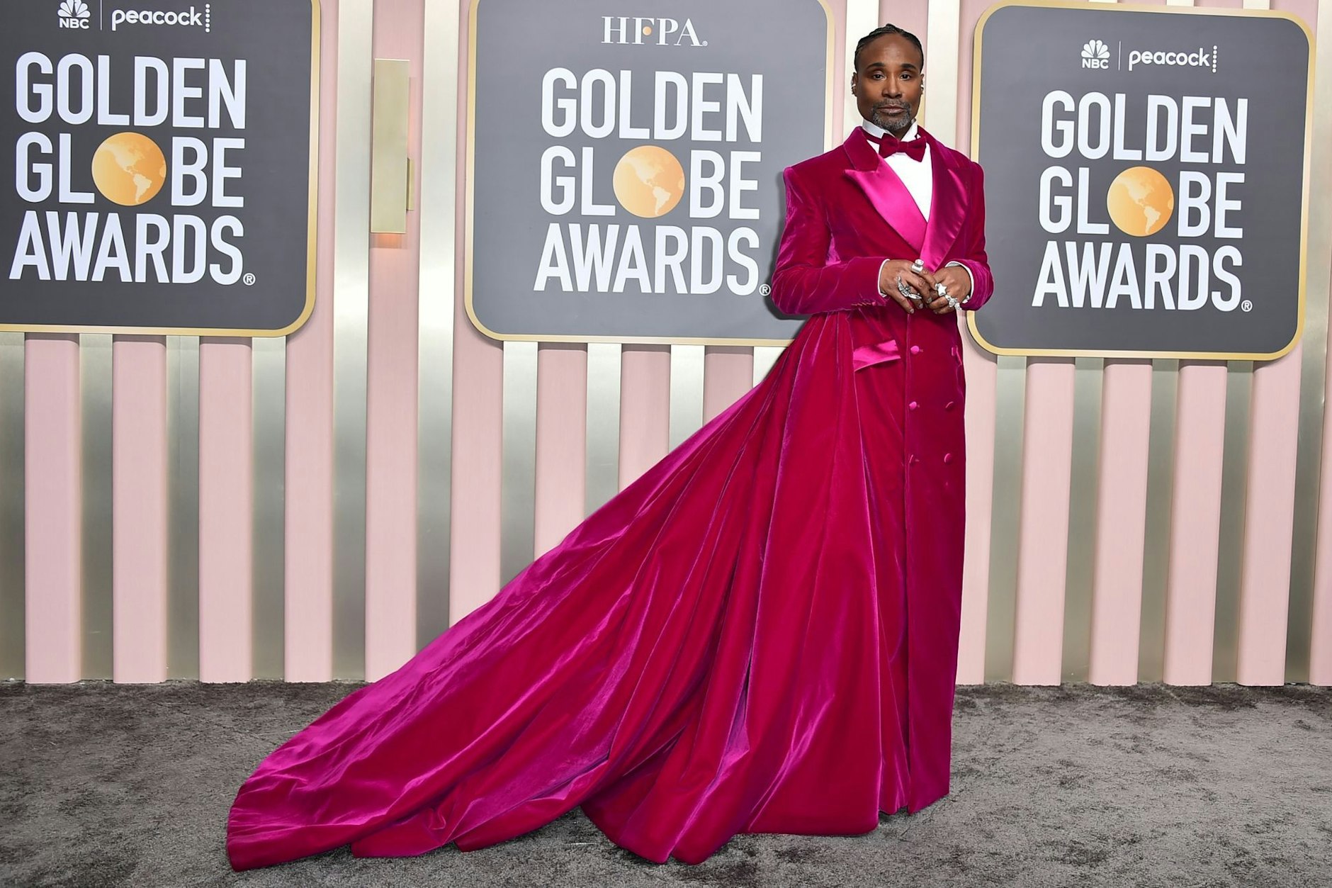 Ein Hingucker, keine Frage: Billy Porter auf dem roten Teppich, der zum Glück grau ist