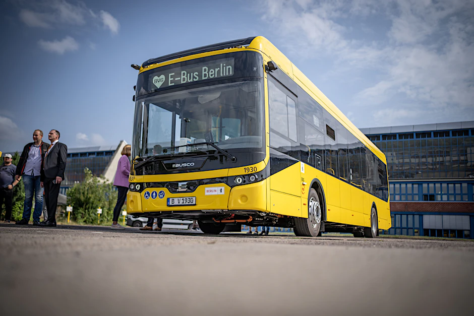 Einer von mittlerweile mehr als 200 Elektrobussen der BVG: ein Fahrzeug des Typs Ebusco 2.2