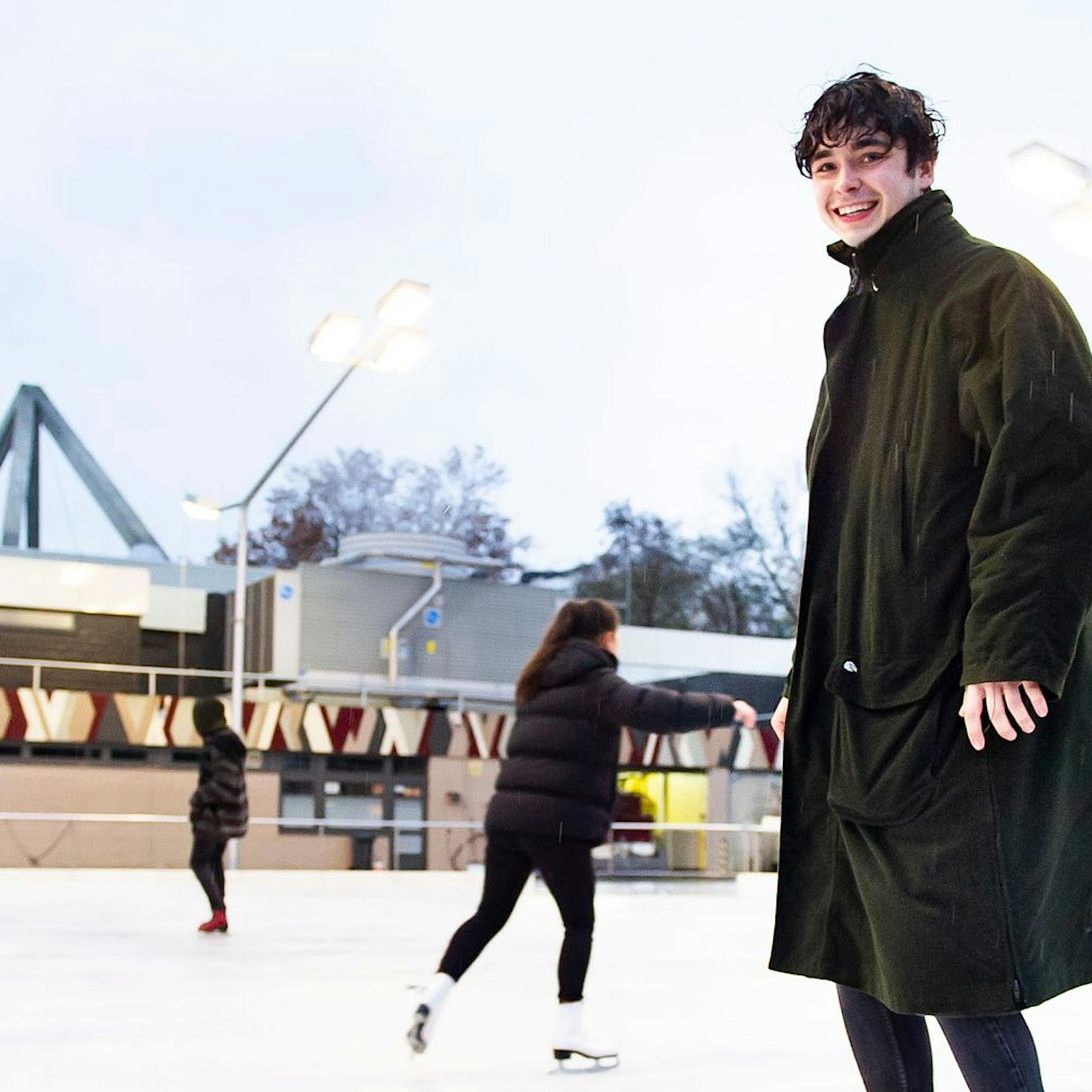 Erst Neukölln, jetzt Wedding: Noch ein Eisstadion kaputt!