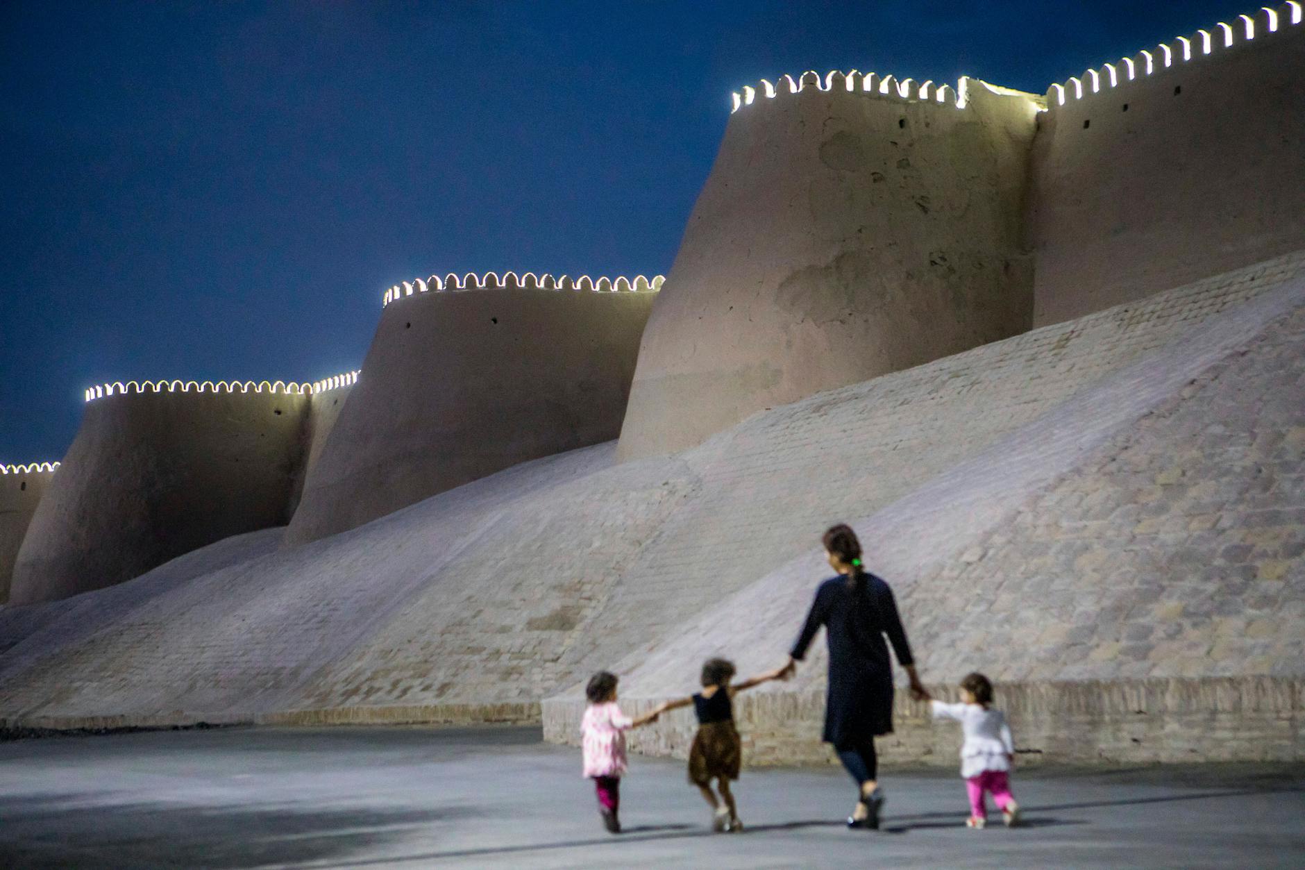 Usbekistan: Die Mauern von Ichan-Qal’a.