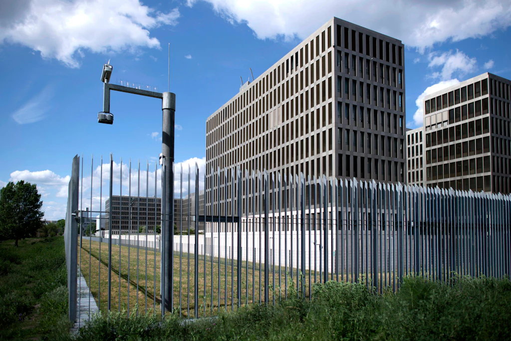 BND: Russen-Spion hatte einen Komplizen