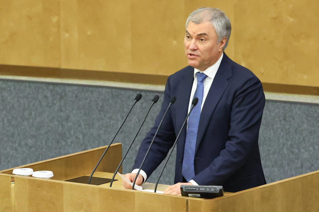 „Lumpen“: Duma-Chef will Russland-Kritiker im Ausland enteignen
