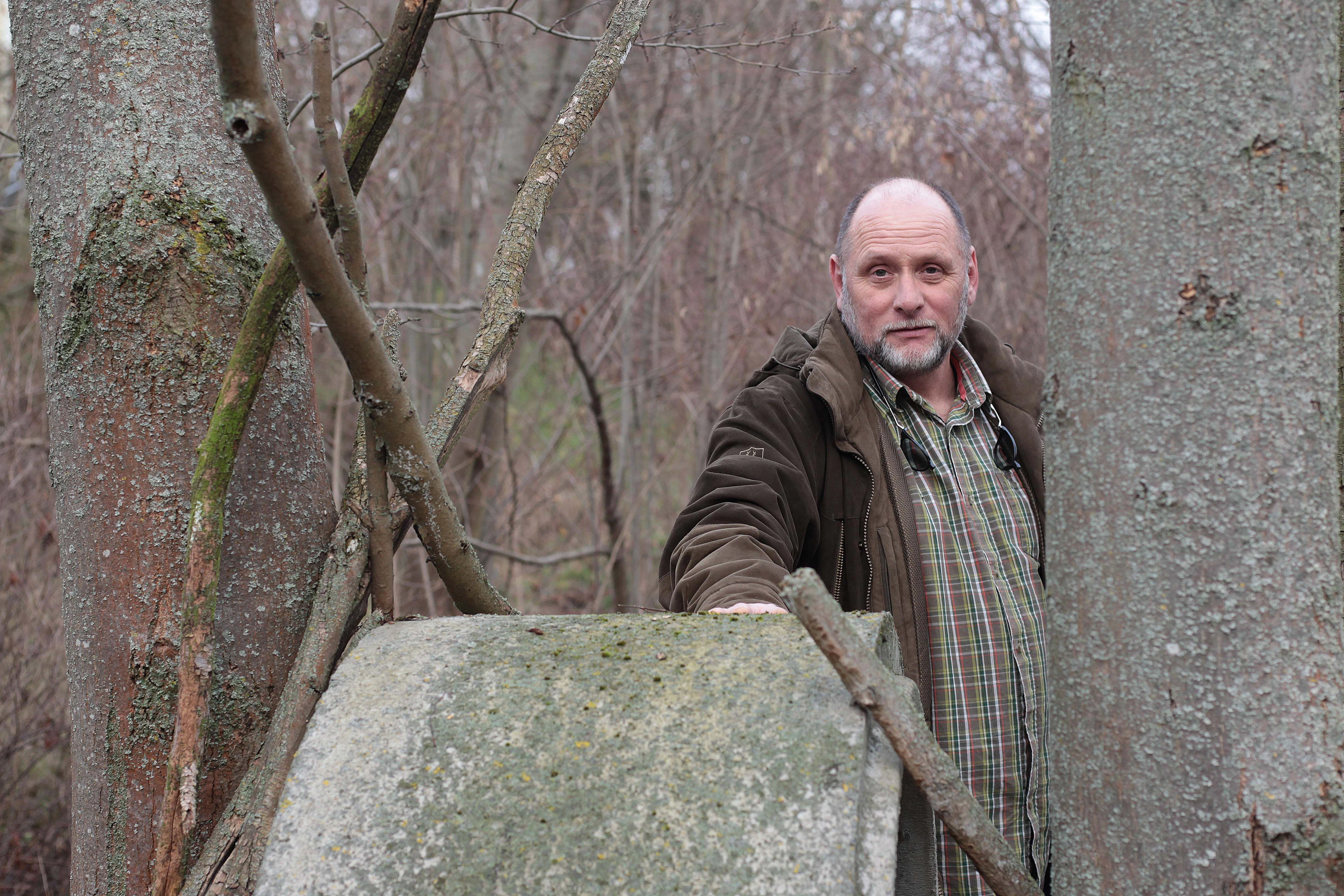 Biobauer Riedel und sein merkwürdiger Wald: Jetzt droht die nächste Klage