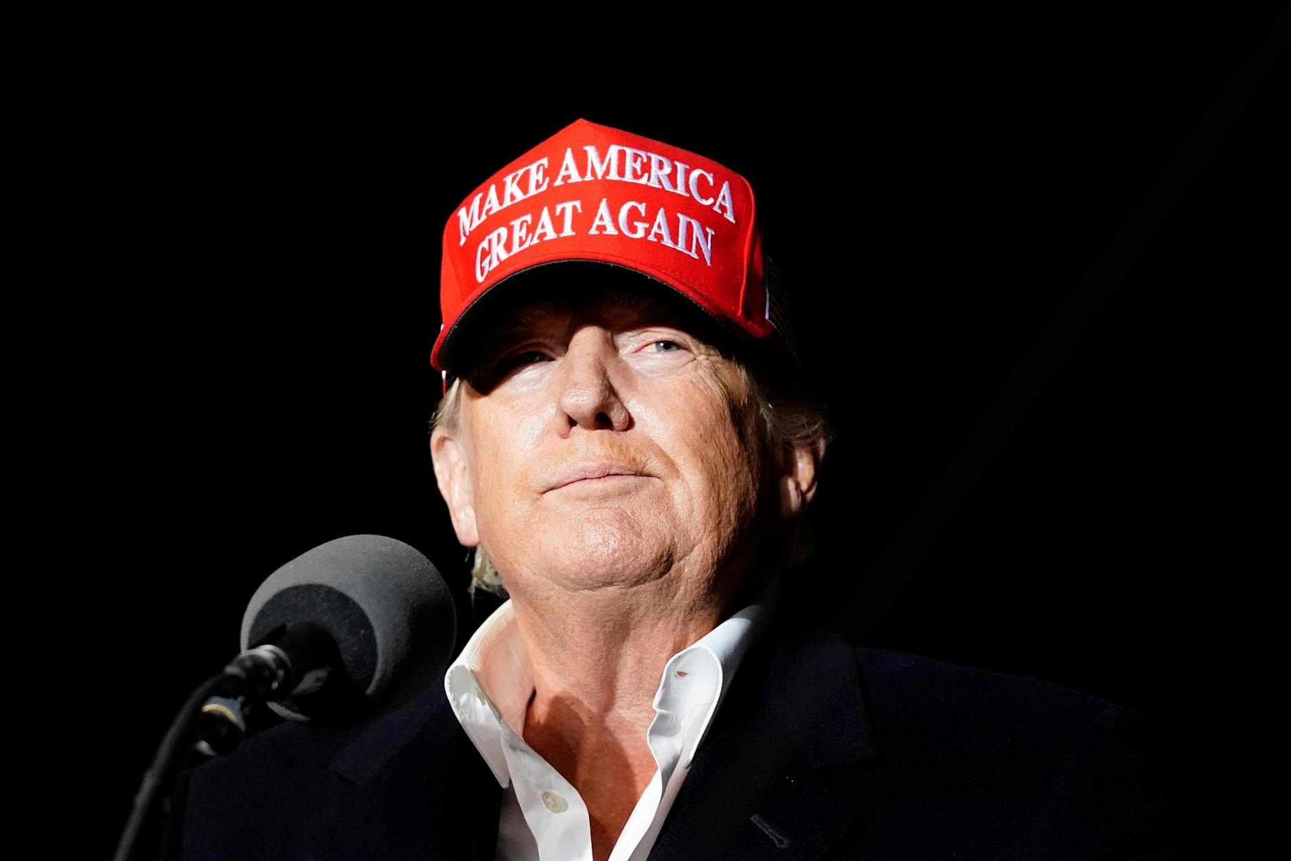 Donald Trump: Viele Prominente und Politiker haben ihm Briefe geschrieben – diese veröffentlicht er nun.