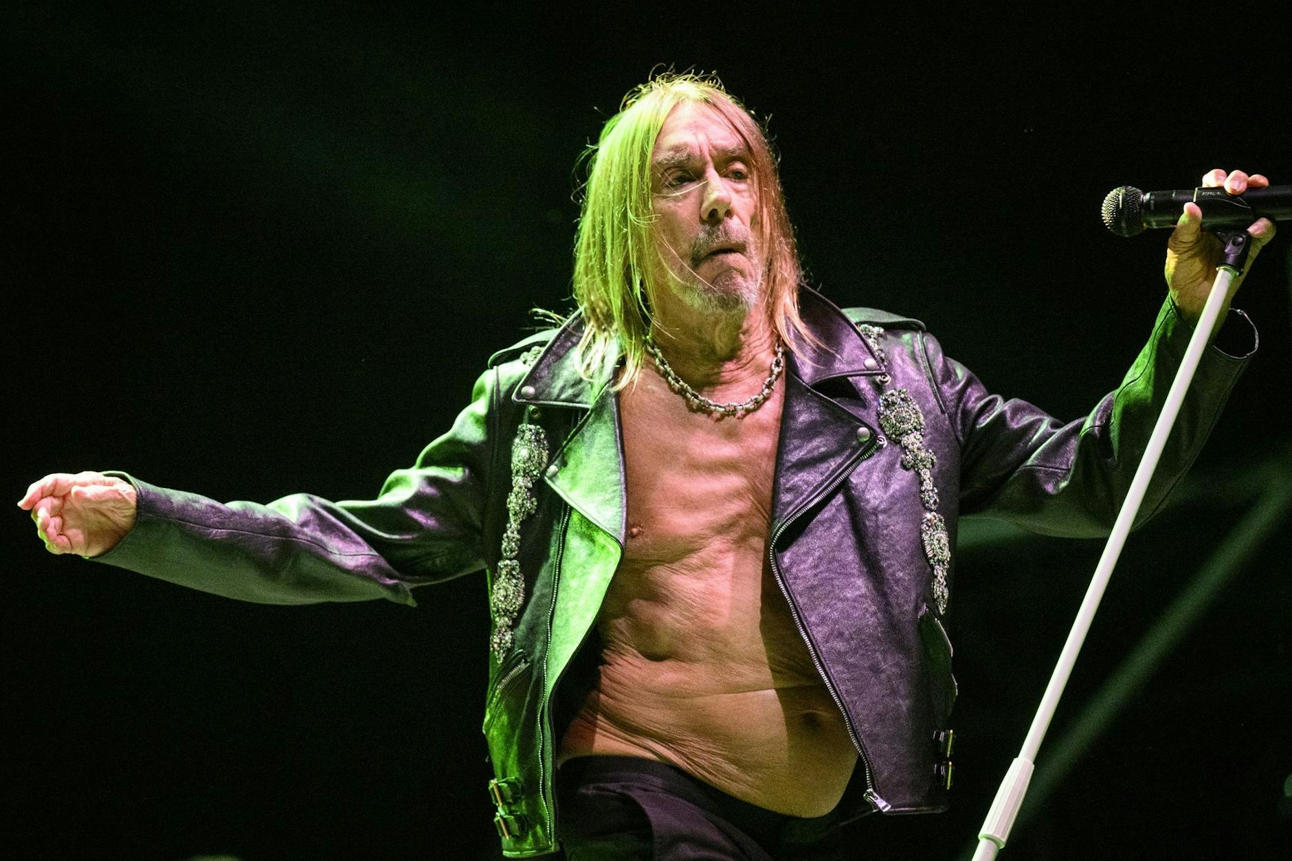 ARCHIV - Iggy Pop hat noch mächtig Power.