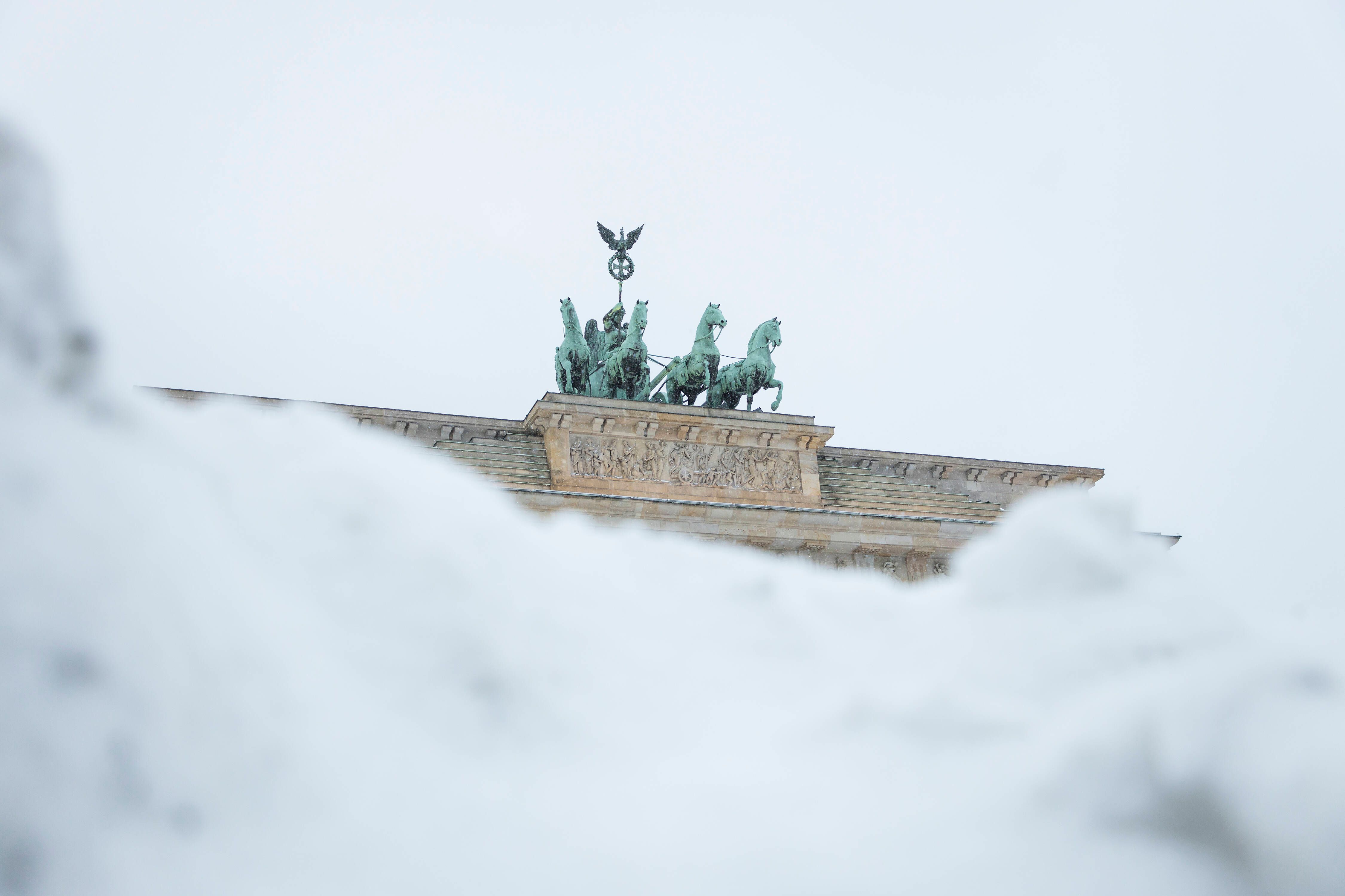 Das Wetter dreht durch! Heftiger Wintereinbruch erwartet: Meteorologe warnt vor Schnee-Gewittern mit „Whiteout“