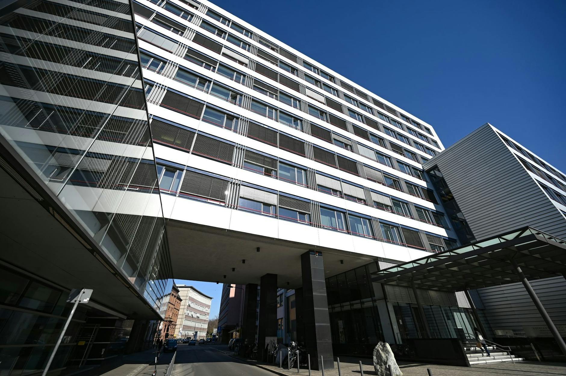 ARCHIV - Im Frankfurter Gerichtsviertel liegt der Gebäudetrakt, in dem die Generalstaatsanwaltschaft ihren Sitz hat.