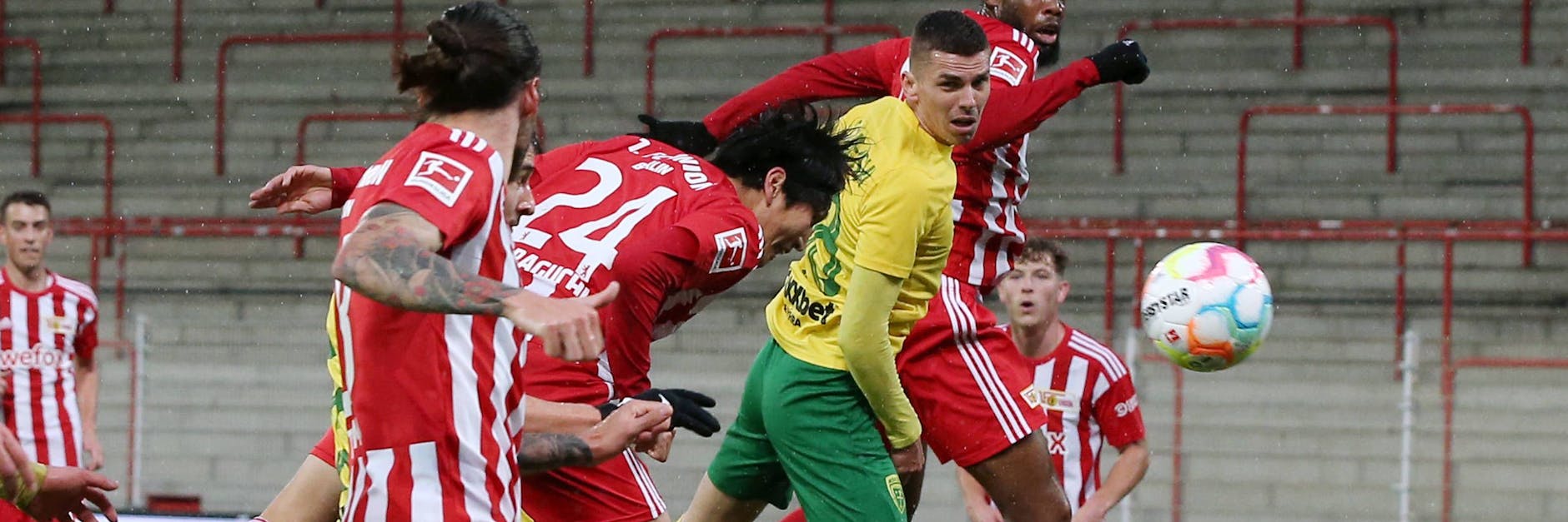 Genki Haraguchi erzielt per Kopfball das Tor zum 1:0 /für den 1. FC Union gegen MSK Zilina.