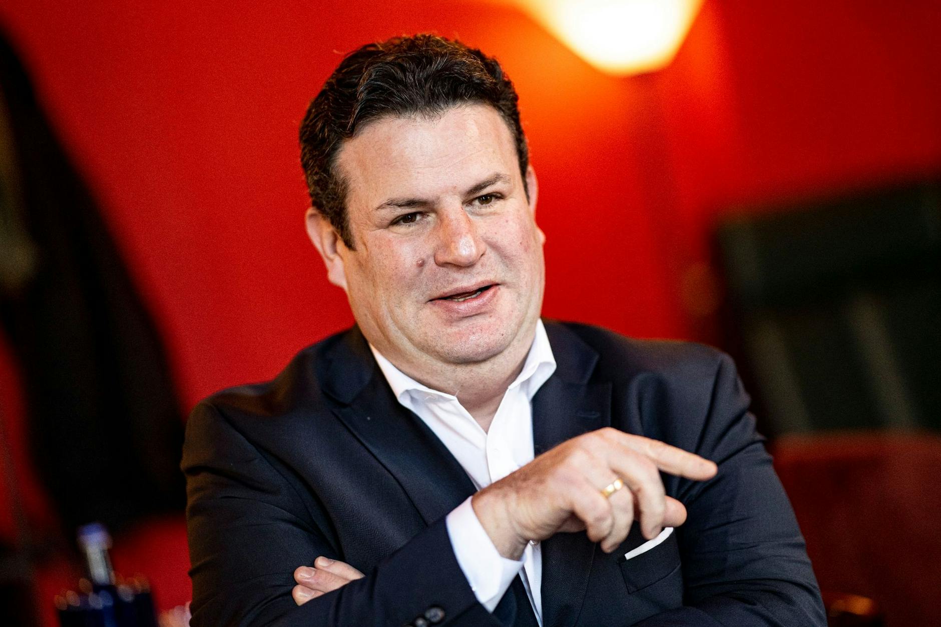 PRODUKTION - Arbeitsminister Hubertus Heil will das Rentenniveau dauerhaft sichern.