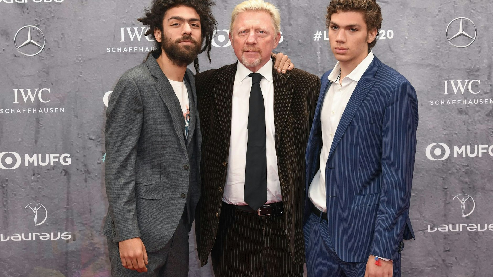 Boris Becker mit seinen Söhnen Noah (li.) und Elias bei der Verleihung der Laureus World Sports Awards 2020 in Berlin. 