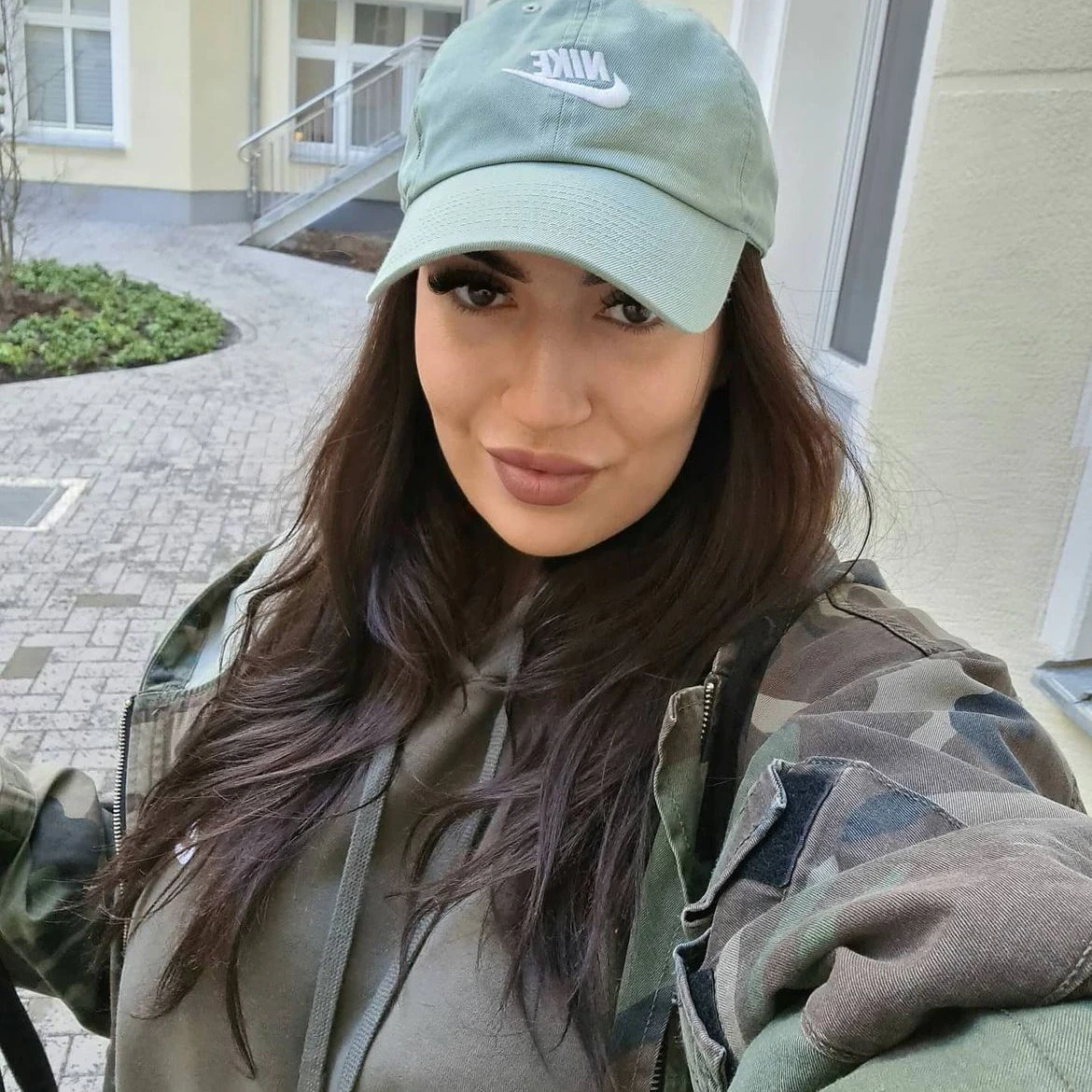 Angela Böth hat das Video erhalten und ihren Freundinnen geschickt.