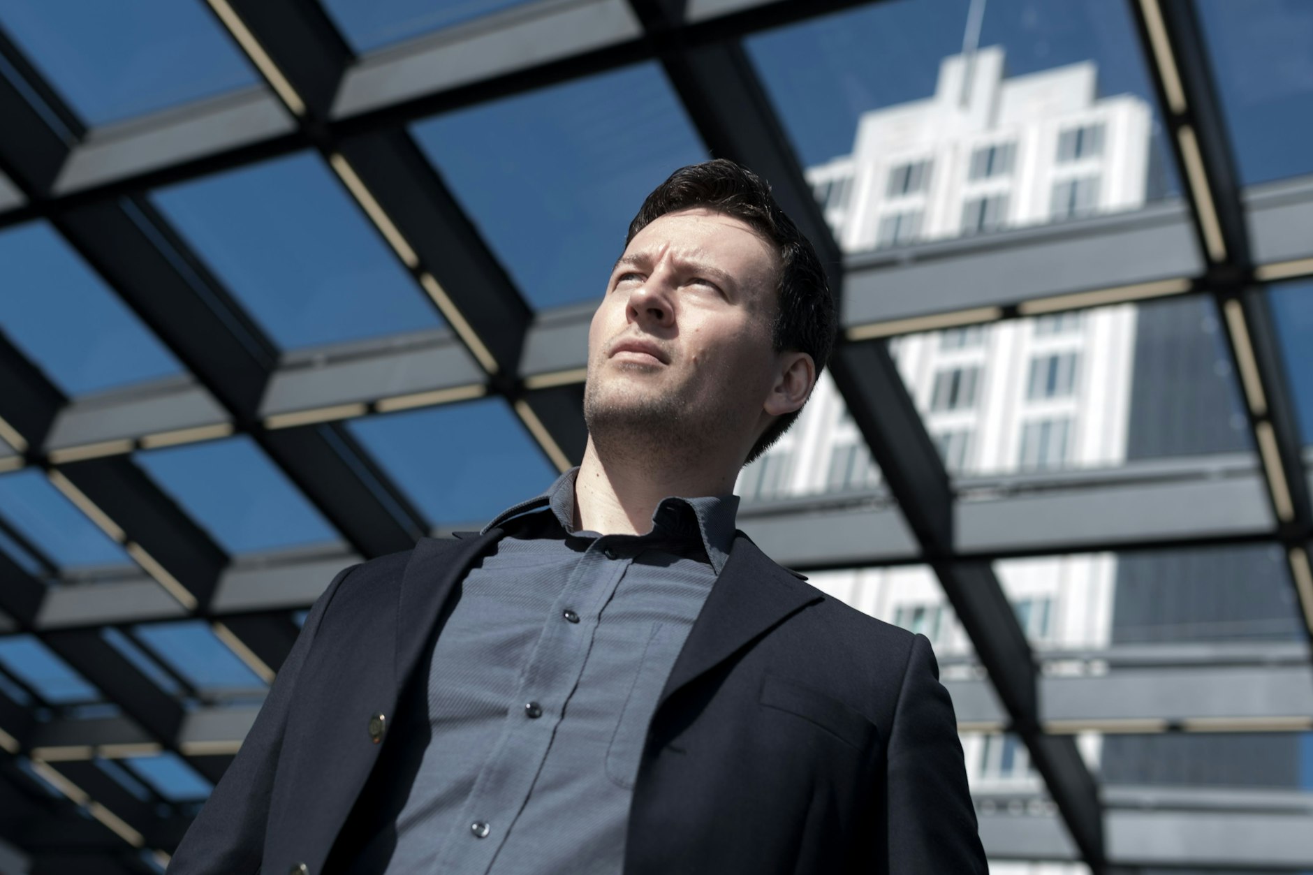 Keine Lust, für den Job umzuziehen? Ob Arbeitnehmer eine Versetzung in eine andere Stadt hinnehmen müssen, hängt auch vom Inhalt des Arbeitsvertrags ab.