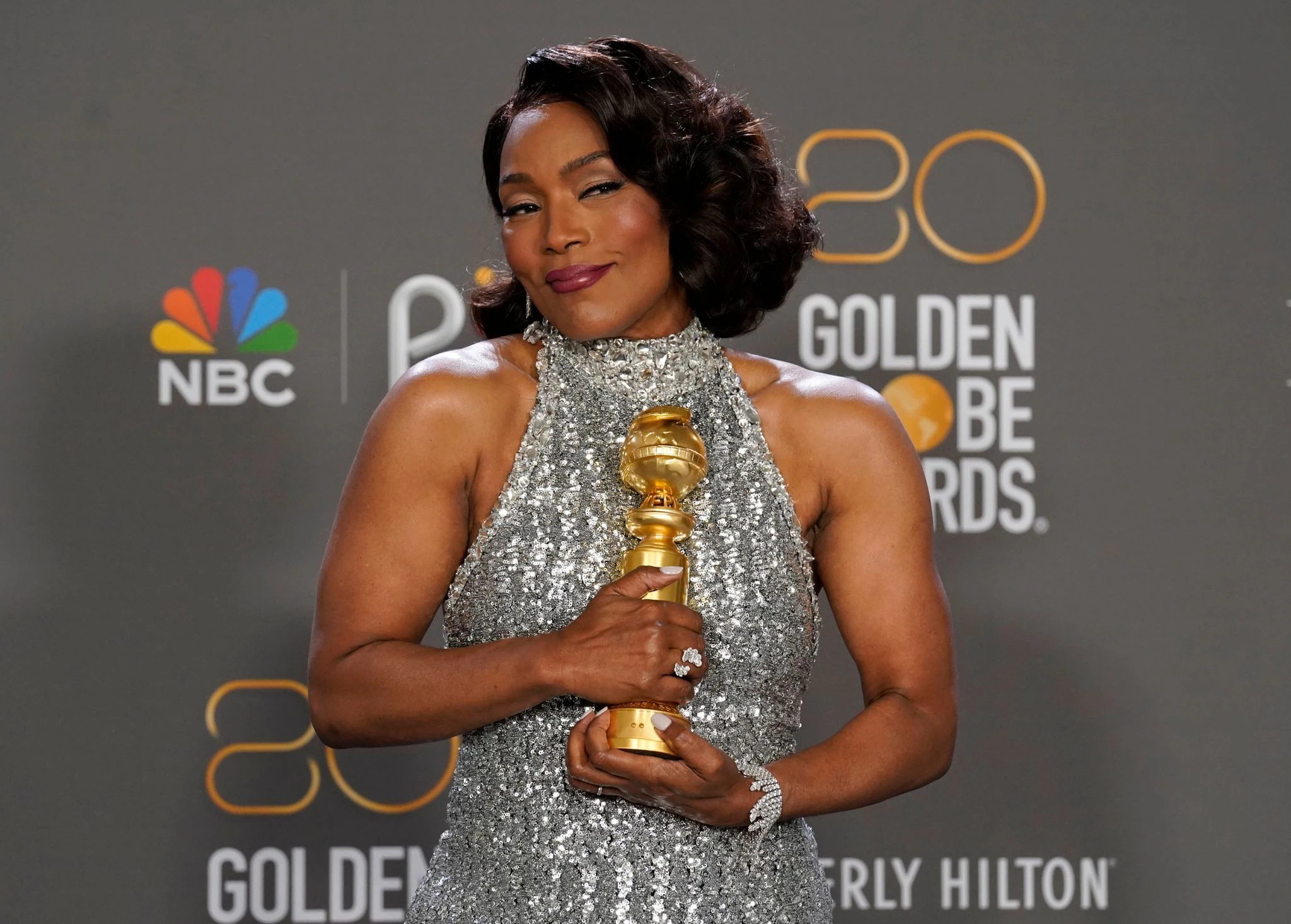 US-Schauspielerin Angela Bassett hat den Golden Globe als beste Nebendarstellerin gewonnen. Die 64-Jährige überzeugte mit ihrer Rolle in dem Marvel-Hit «Black Panther: Wakanda Forever».  