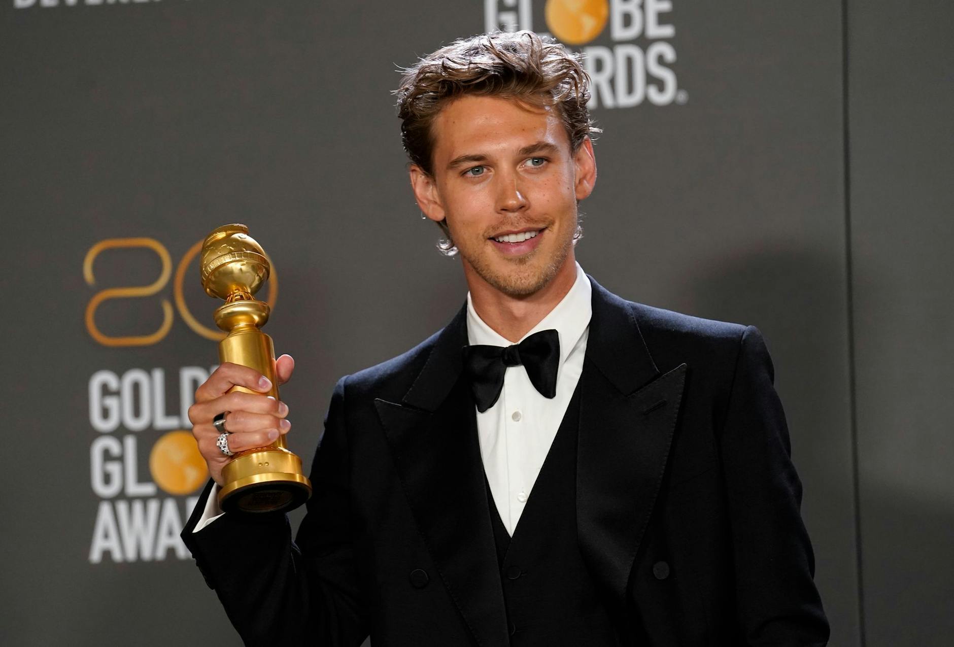 Der Kalifornier Austin Butler hat den Golden Globe als bester Drama-Darsteller gewonnen. Er holte die Auszeichnung mit seiner Hauptrolle als «Elvis» in dem Biopic von Baz Luhrmann.