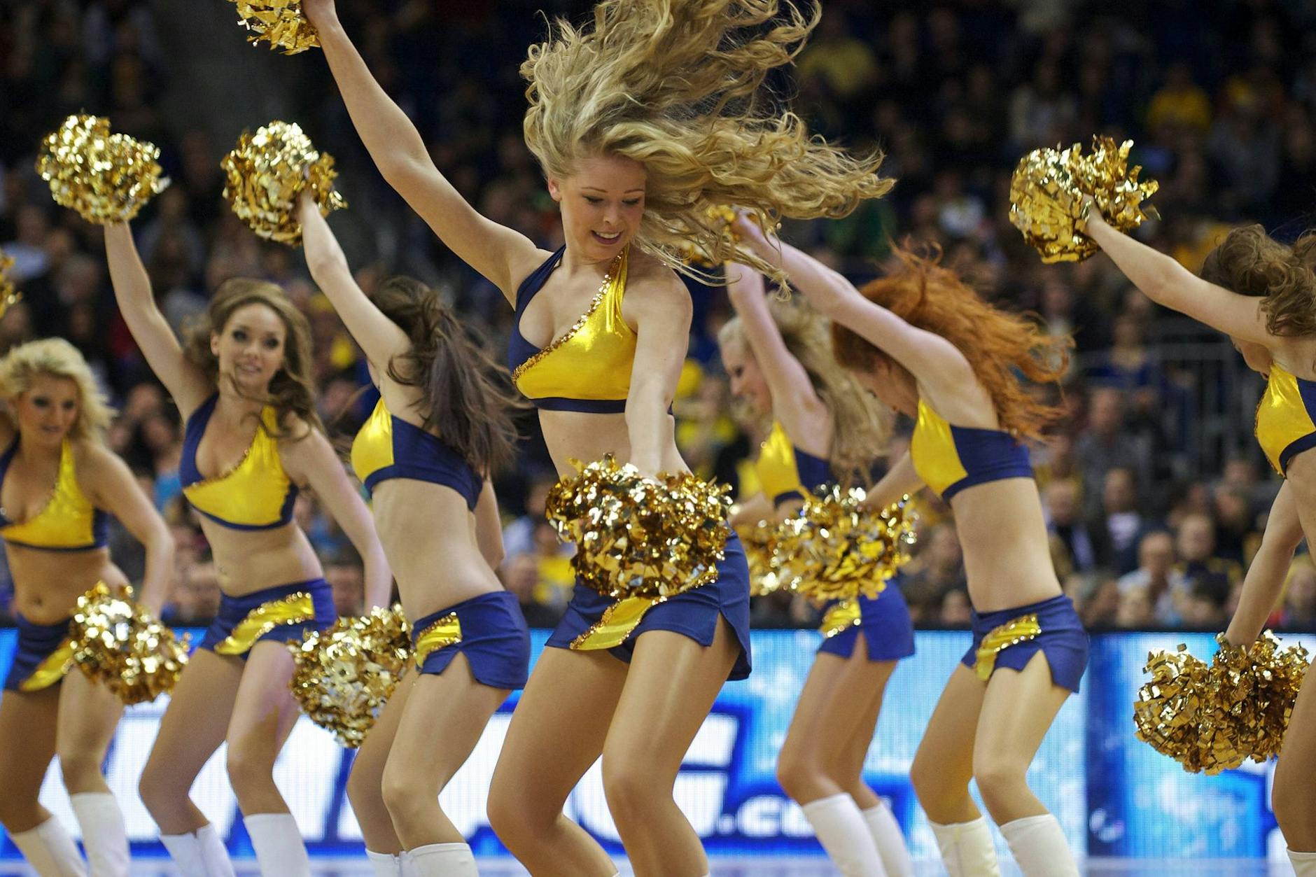 Cheerleader sind aus dem Berliner und Brandenburger Sport nicht mehr wegzudenken.