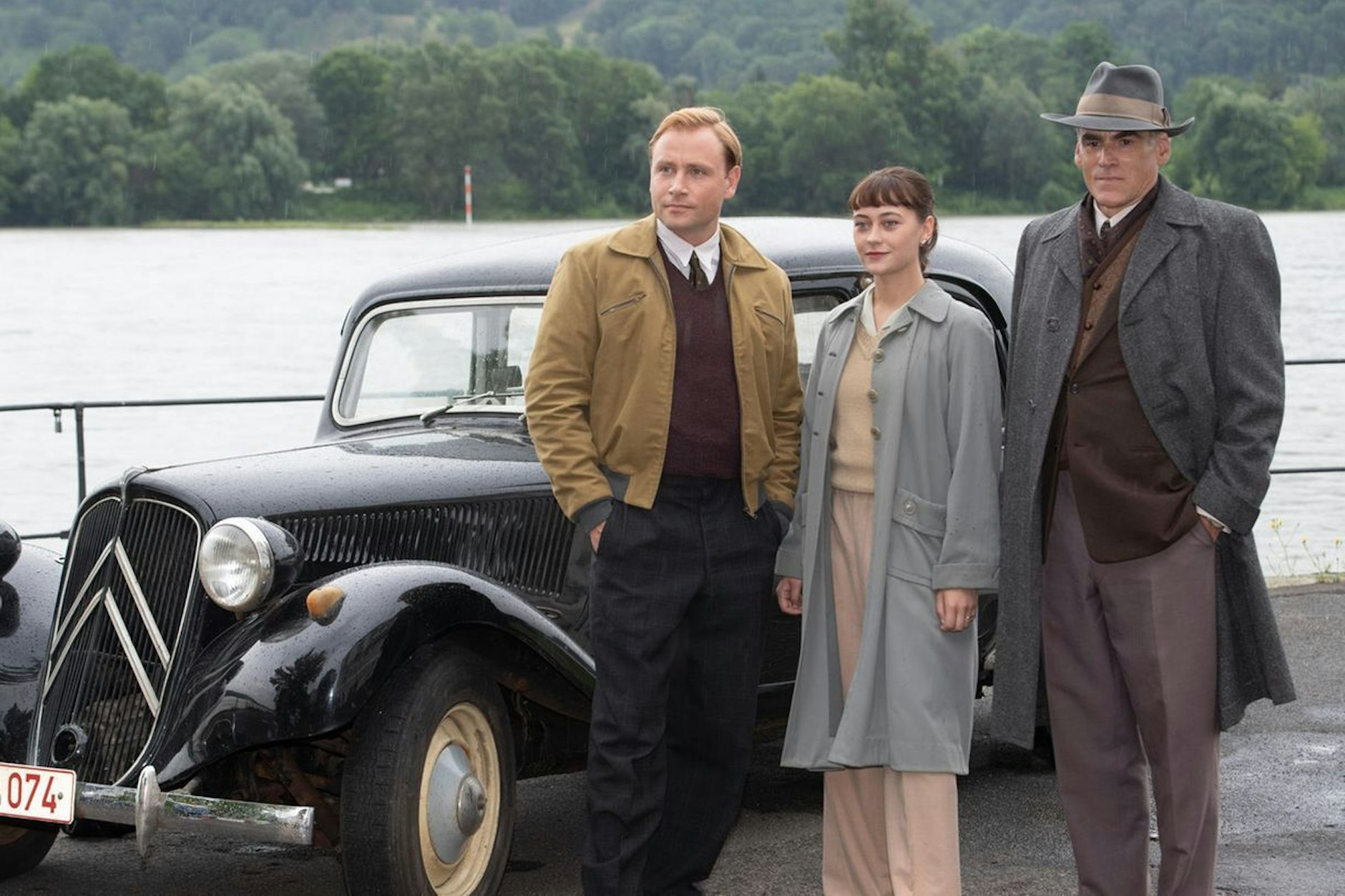 Max Riemelt, Mercedes Müller und Sebastian Blomberg in „Bonn – Alte Freunde, neue Feinde“.