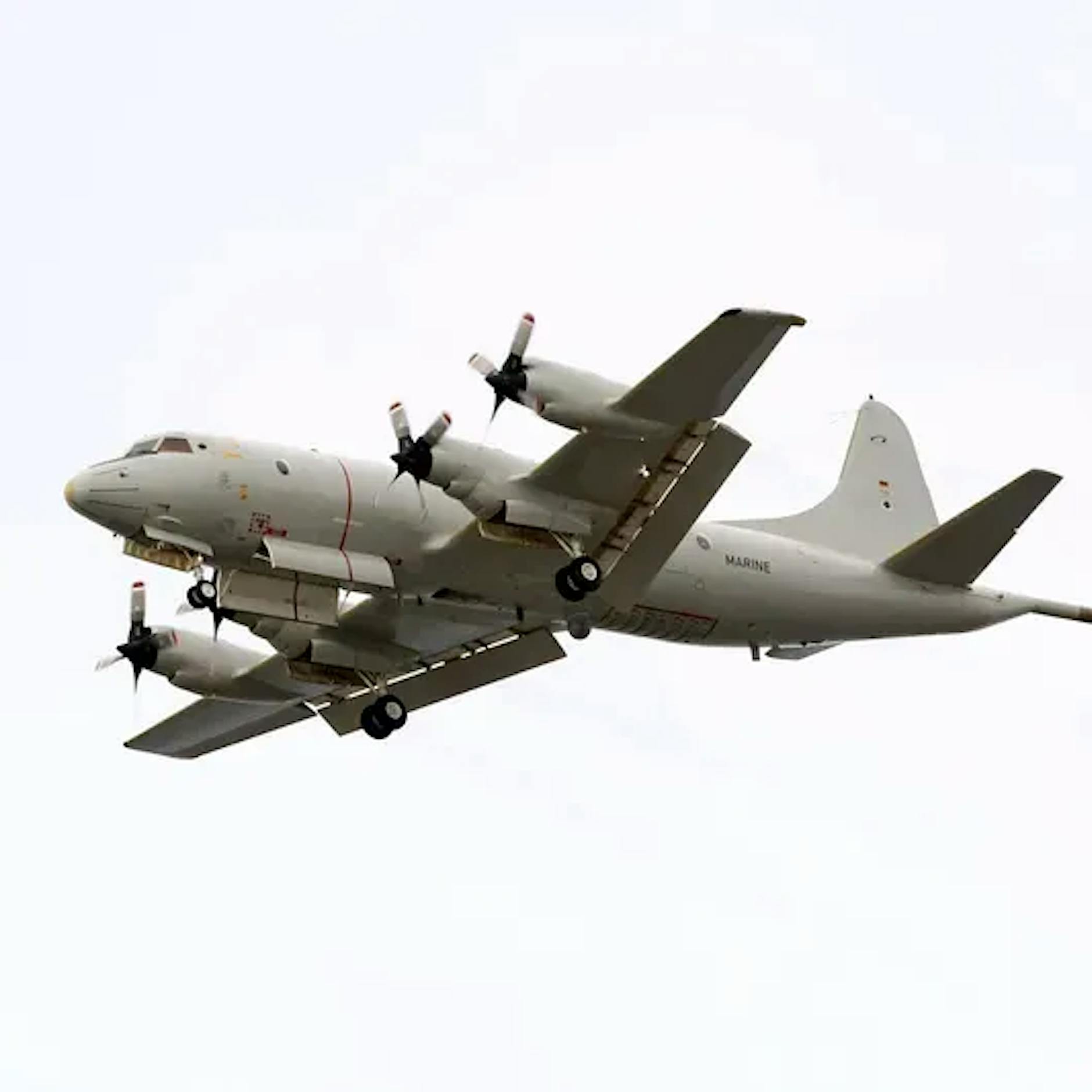 Über der Ostsee: Russischer Kampfjet fängt Bundeswehr-Flugzeug ab