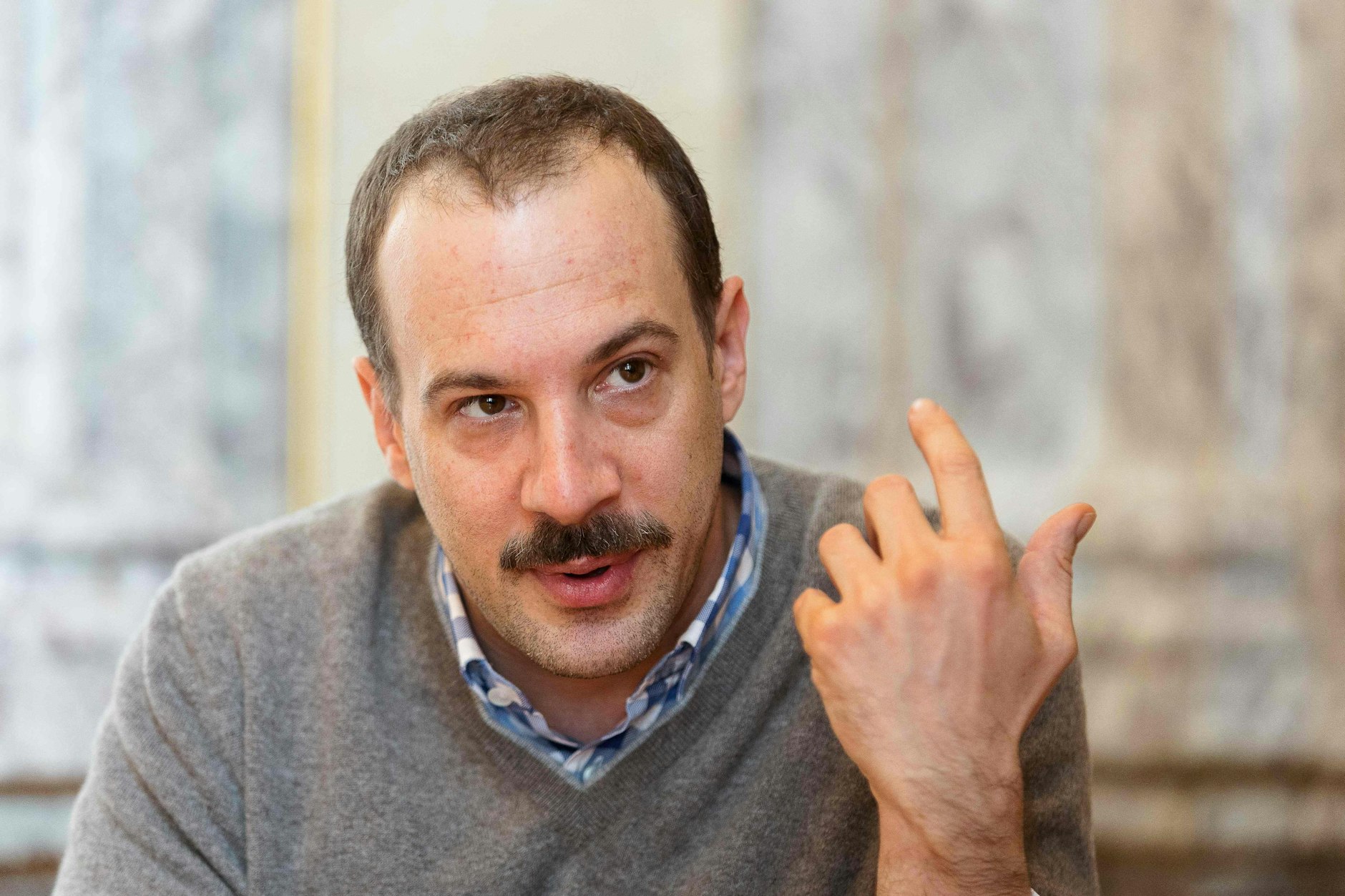 Der österreichische Schauspieler Florian Teichtmeister ist wegen des Besitzes von Kinderpornografie angeklagt worden.