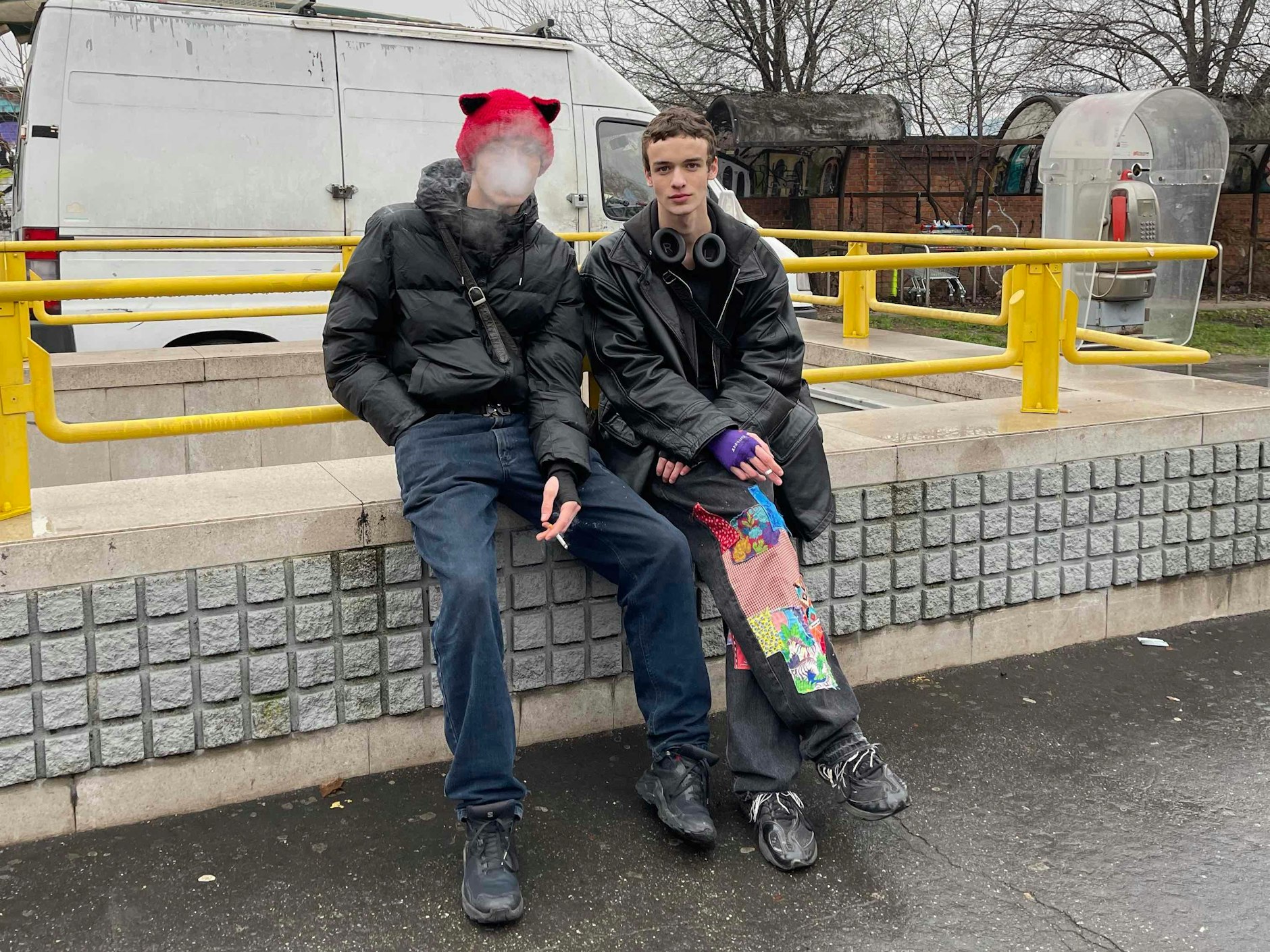 Diese beiden treffen wir an der Metro-Station „Lodi Tibb“ in der Nähe der Fondazione Prada.&nbsp;