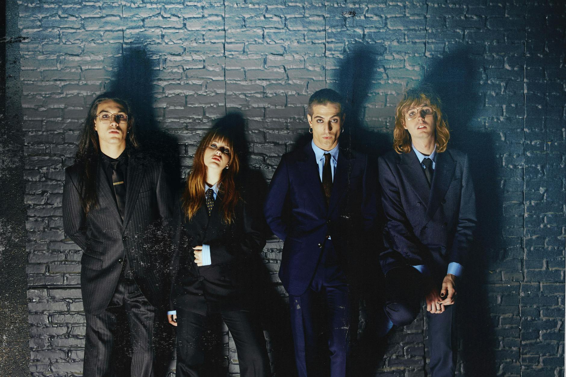 Måneskin rund um Sänger Damiano David (2.v.r.)