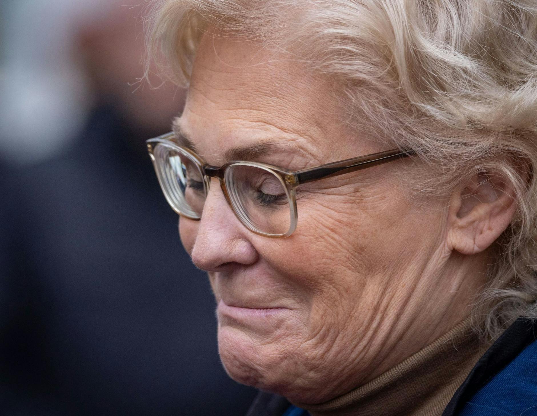 ARCHIV - Verteidigungsministerin Christine Lambrecht (SPD) tritt zurück.