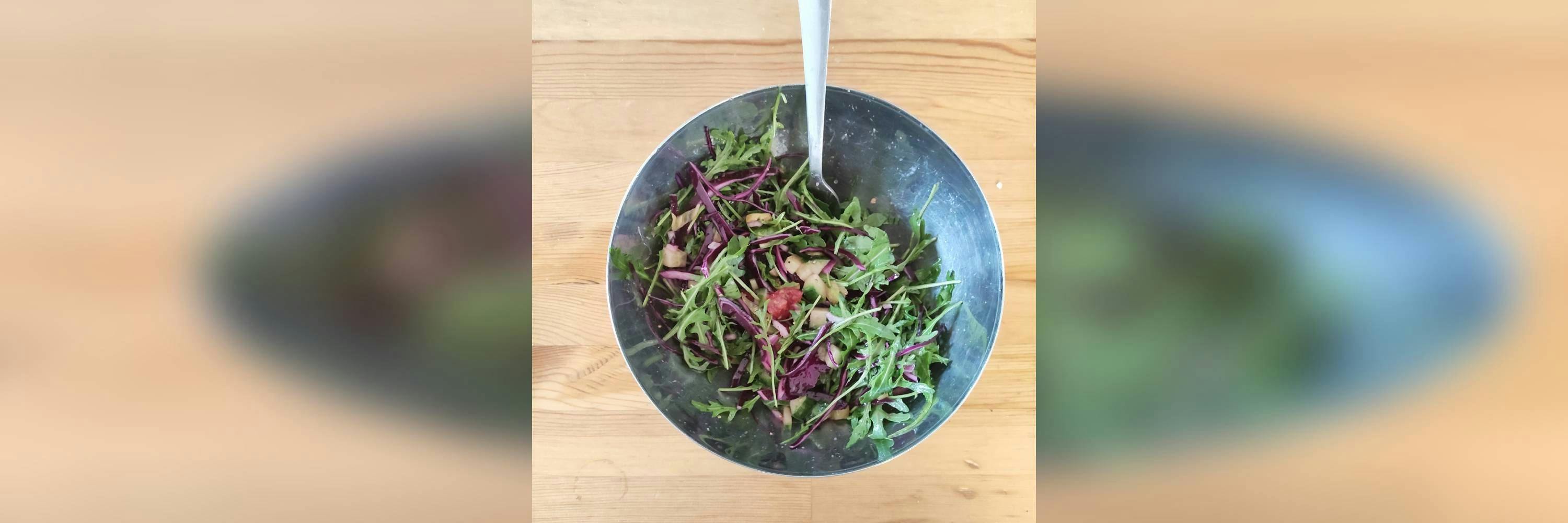 Der schnelle Salat für die Mittagspause: Superlecker, supereinfach und ...