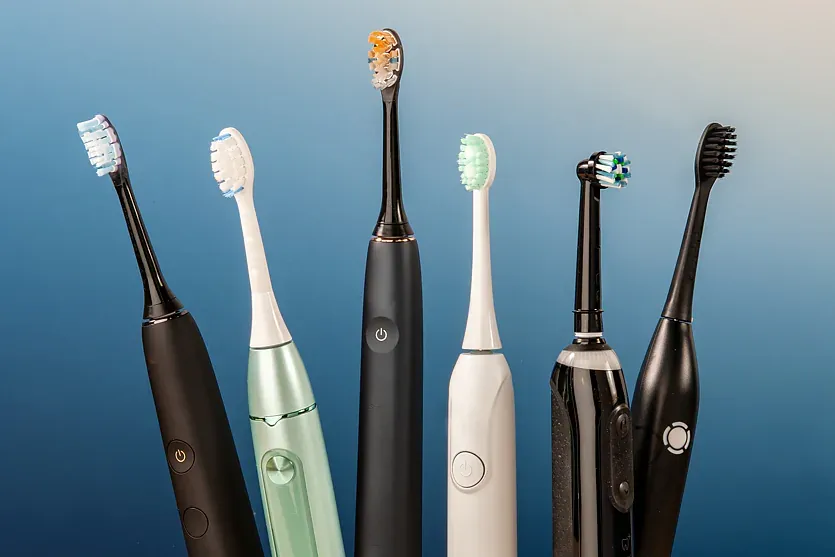 Elektrische Zahnbürsten im Stiftung-Warentest-Check: Richtig gut ist richtig teuer