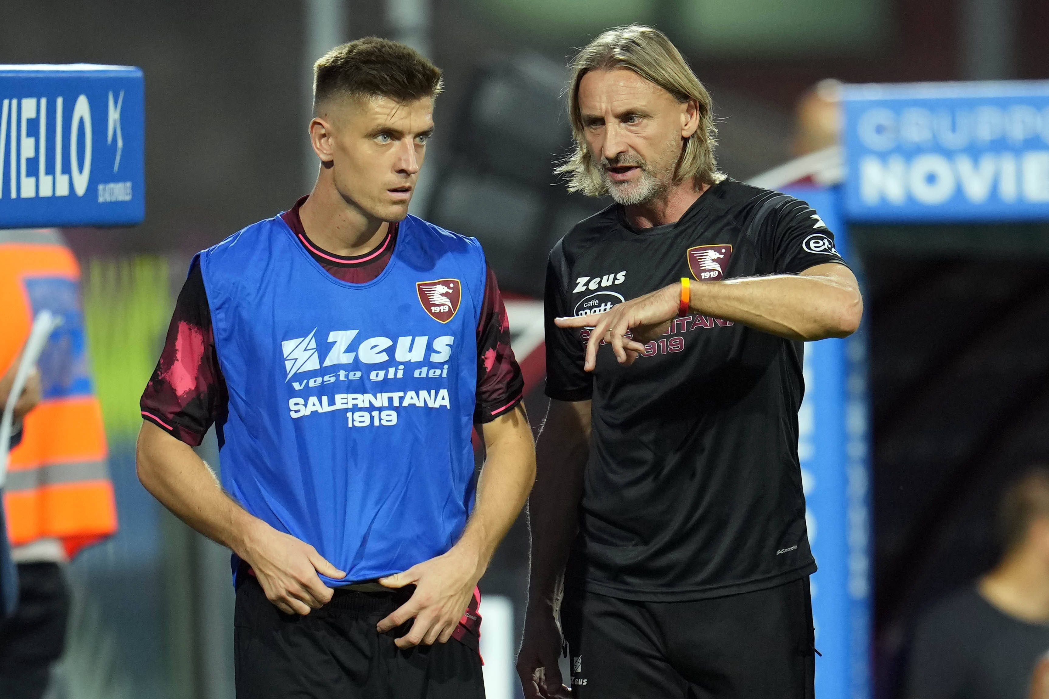 Image - Trainer nach Rauswurf wieder da: Hertha-Angreifer Piatek erlebt irre 48 Stunden in Italien