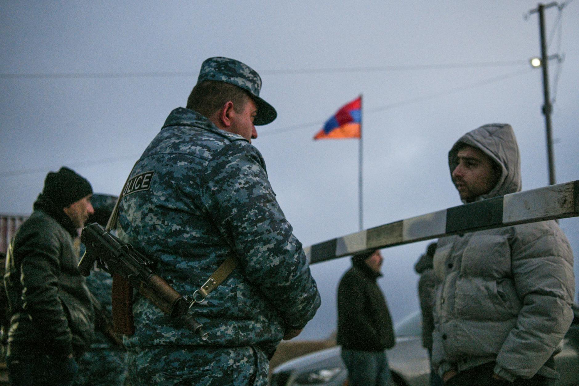 Armenien: Spannungen am Latschin-Korridor, der Verbindung nach Bergkarabach 