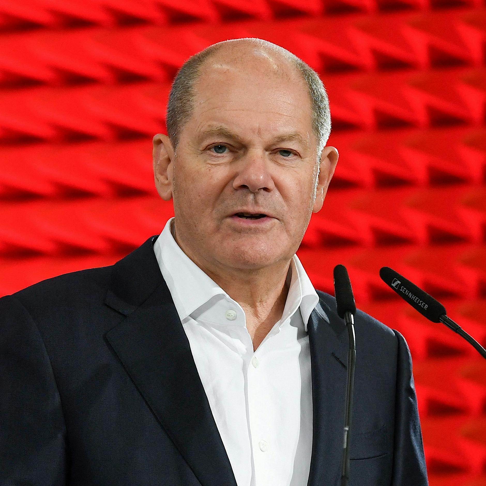 Ukraine: Olaf Scholz wohl zu Kampfpanzer-Lieferung bereit