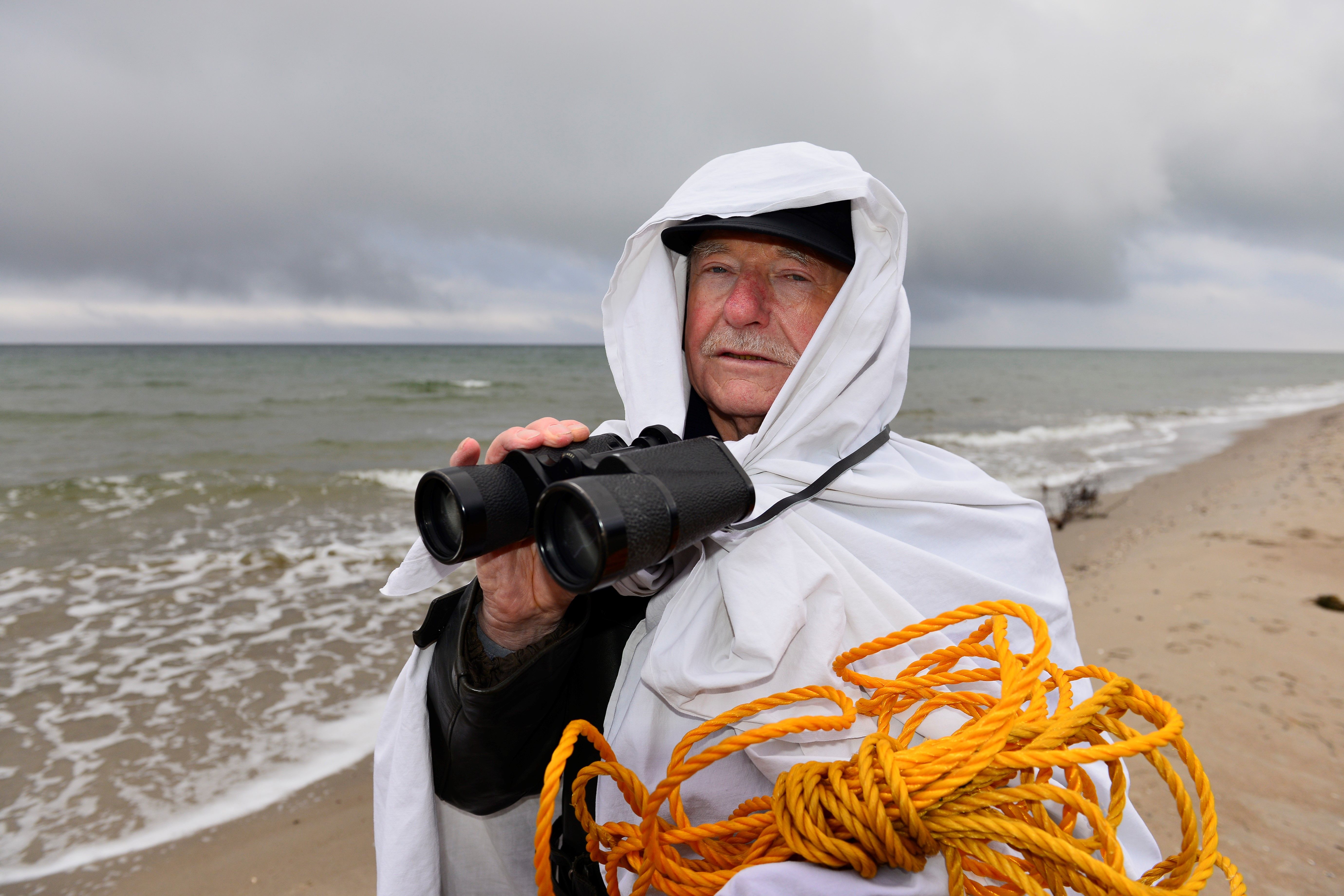 Image - Über die zugefrorene Ostsee in die Freiheit – ein Bettlaken war Hans Muchs einzige Tarnung