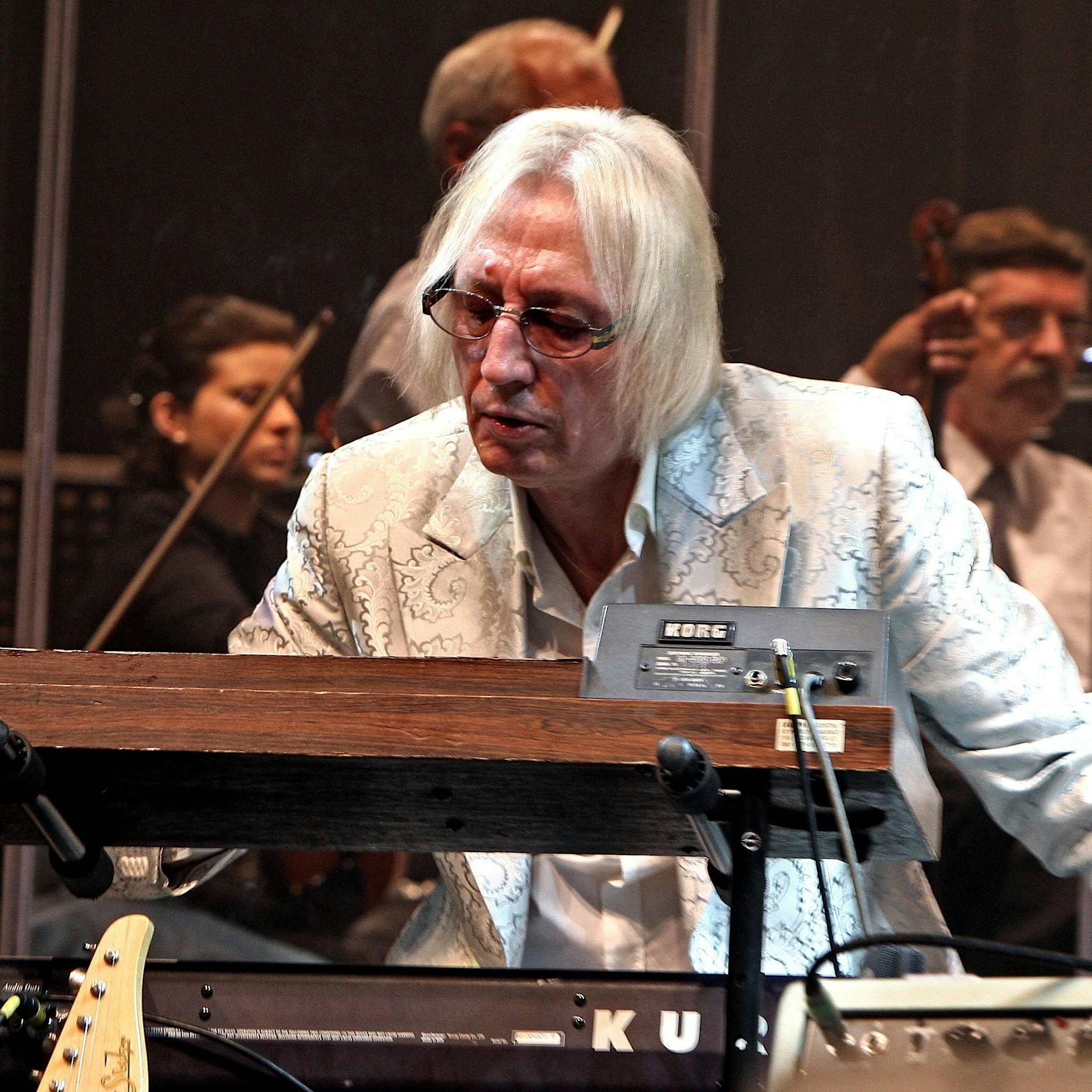 „Sieben Brücken“-Komponist Ed Swillms über Karat: „Das letzte Juwel der deutschen Rockmusik ist gerade dabei, sich abzuschaffen“